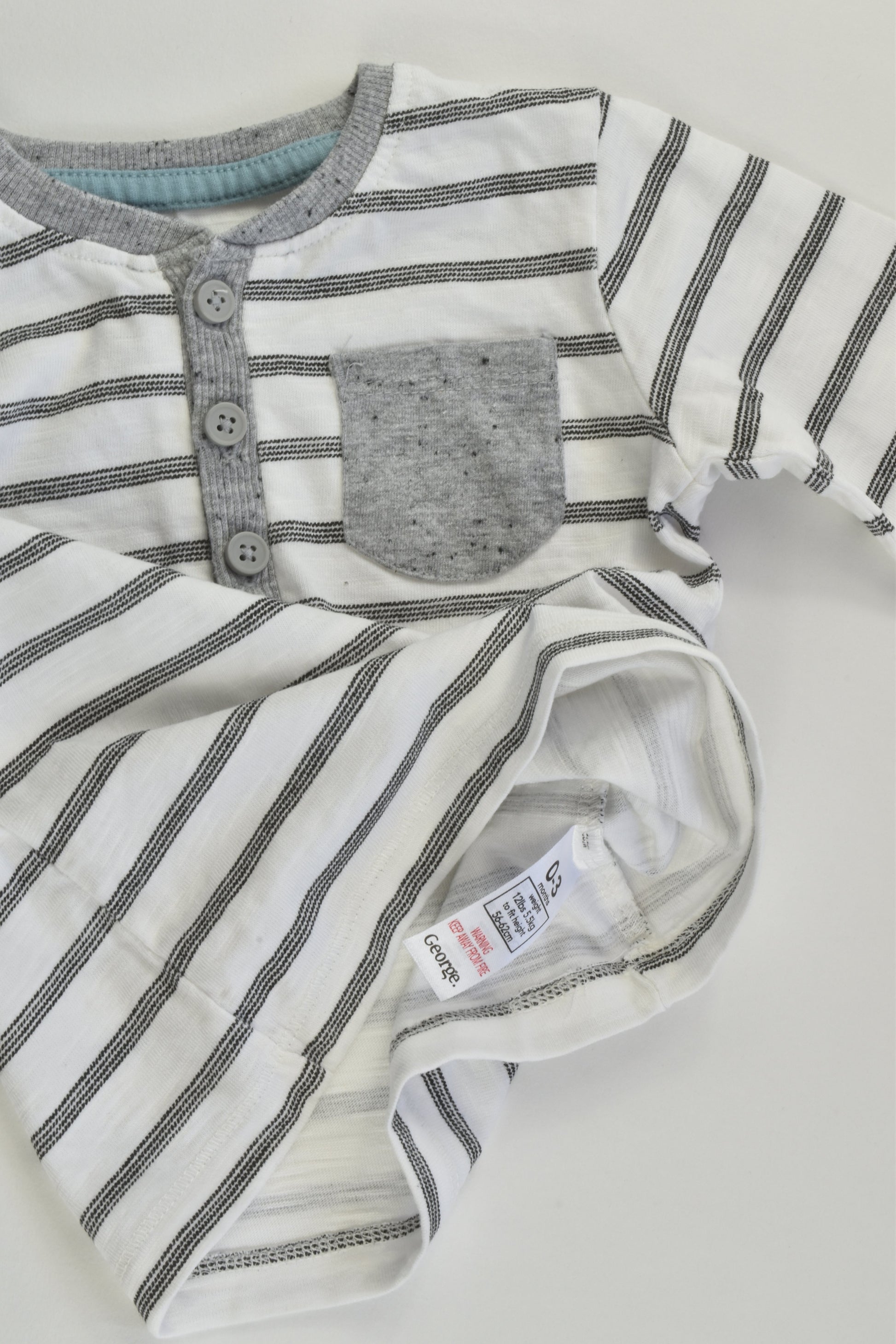 George Size 000 (0-3 months) Striped Top