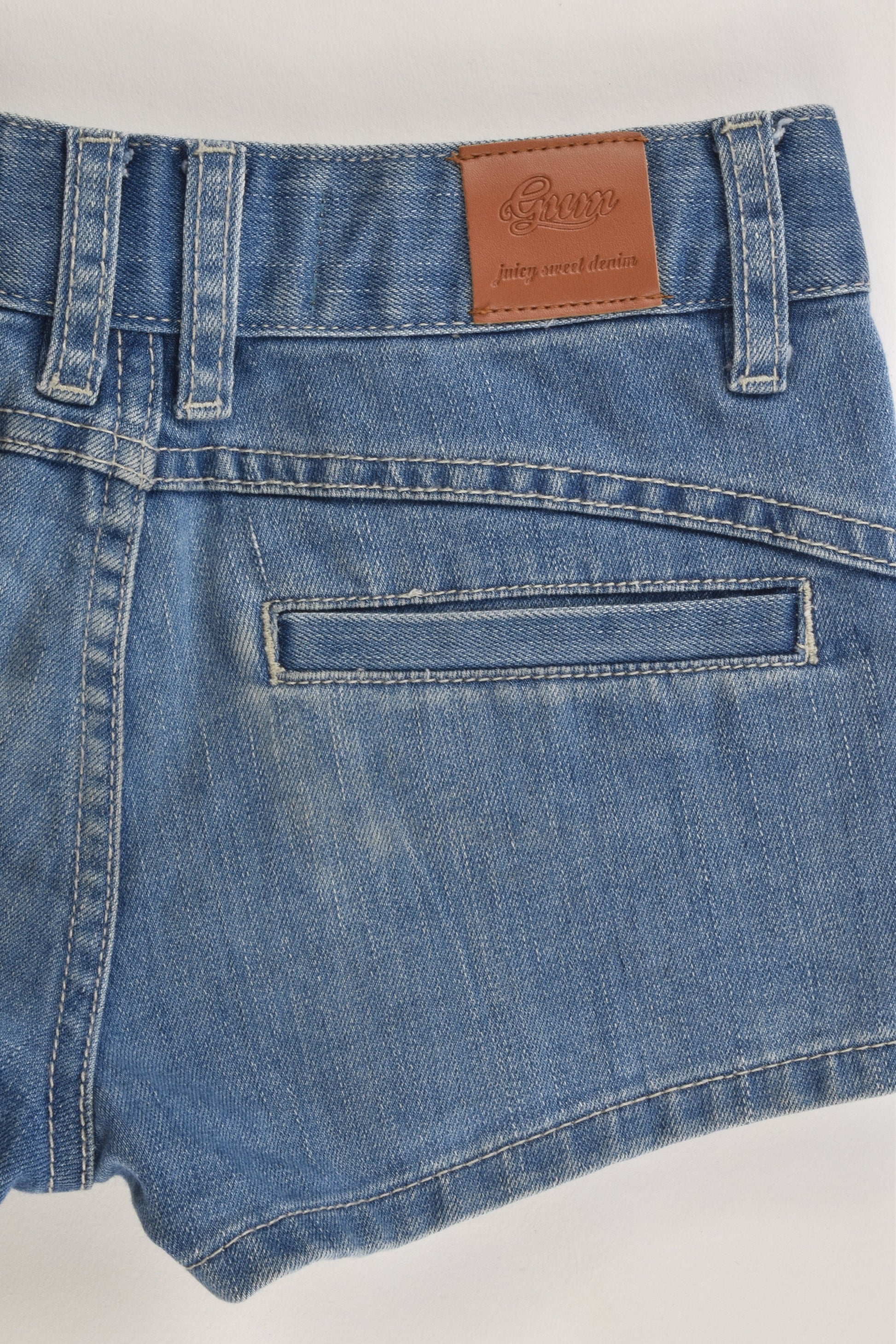 Gum (Pavement) Size 8 Stretchy Denim Shorts