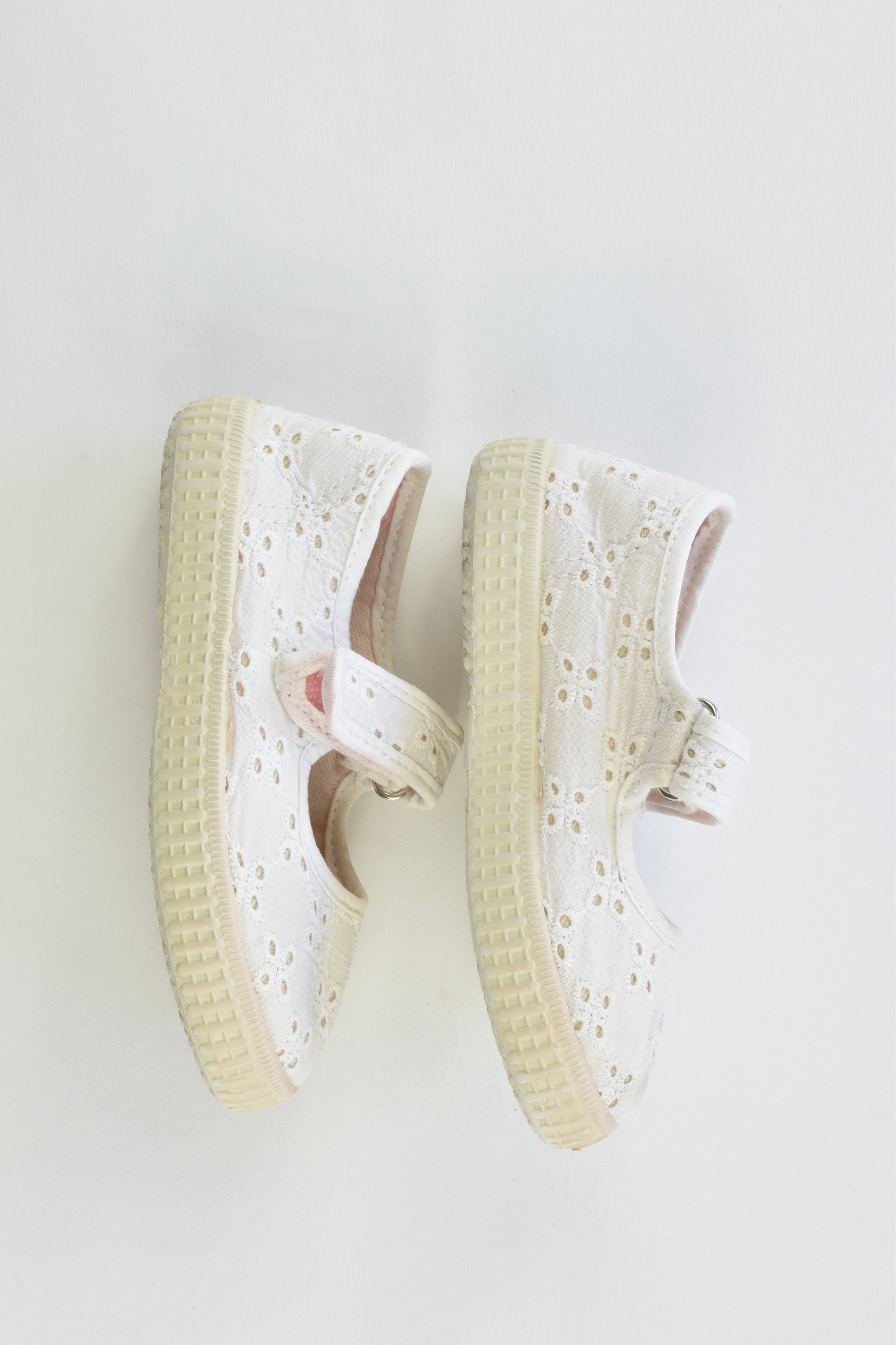 Hampton Classics Size EUR 23 Canvas Shoes