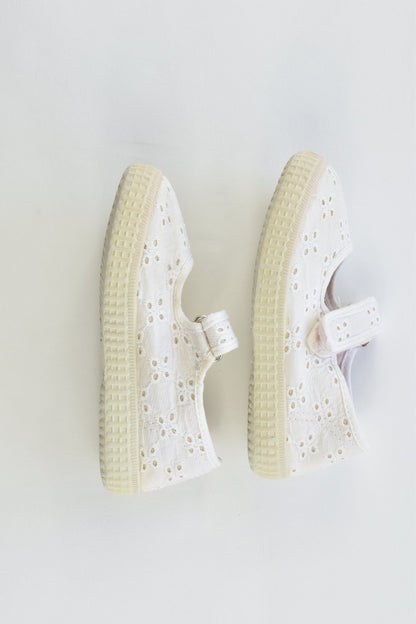 Hampton Classics Size EUR 23 Canvas Shoes