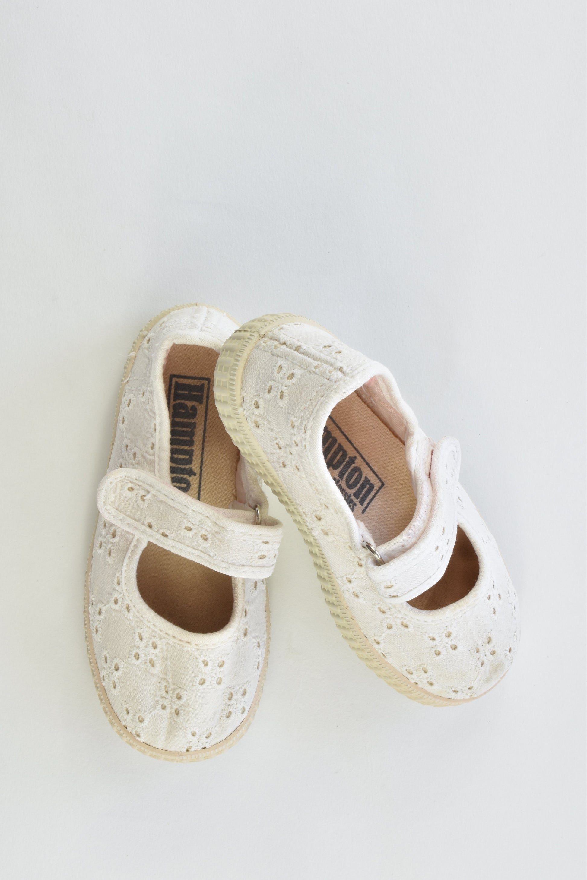 Hampton Classics Size EUR 23 Canvas Shoes