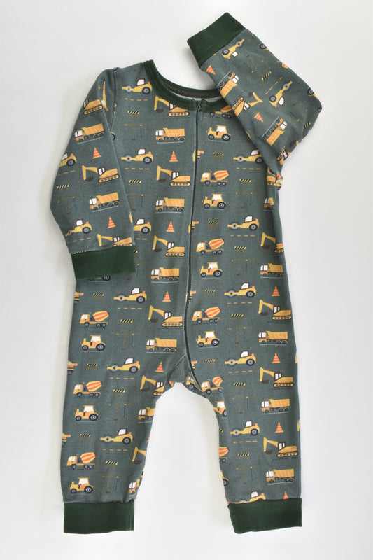 Handmade Size approx 00 (62 cm but generous sizing) Diggers Romper