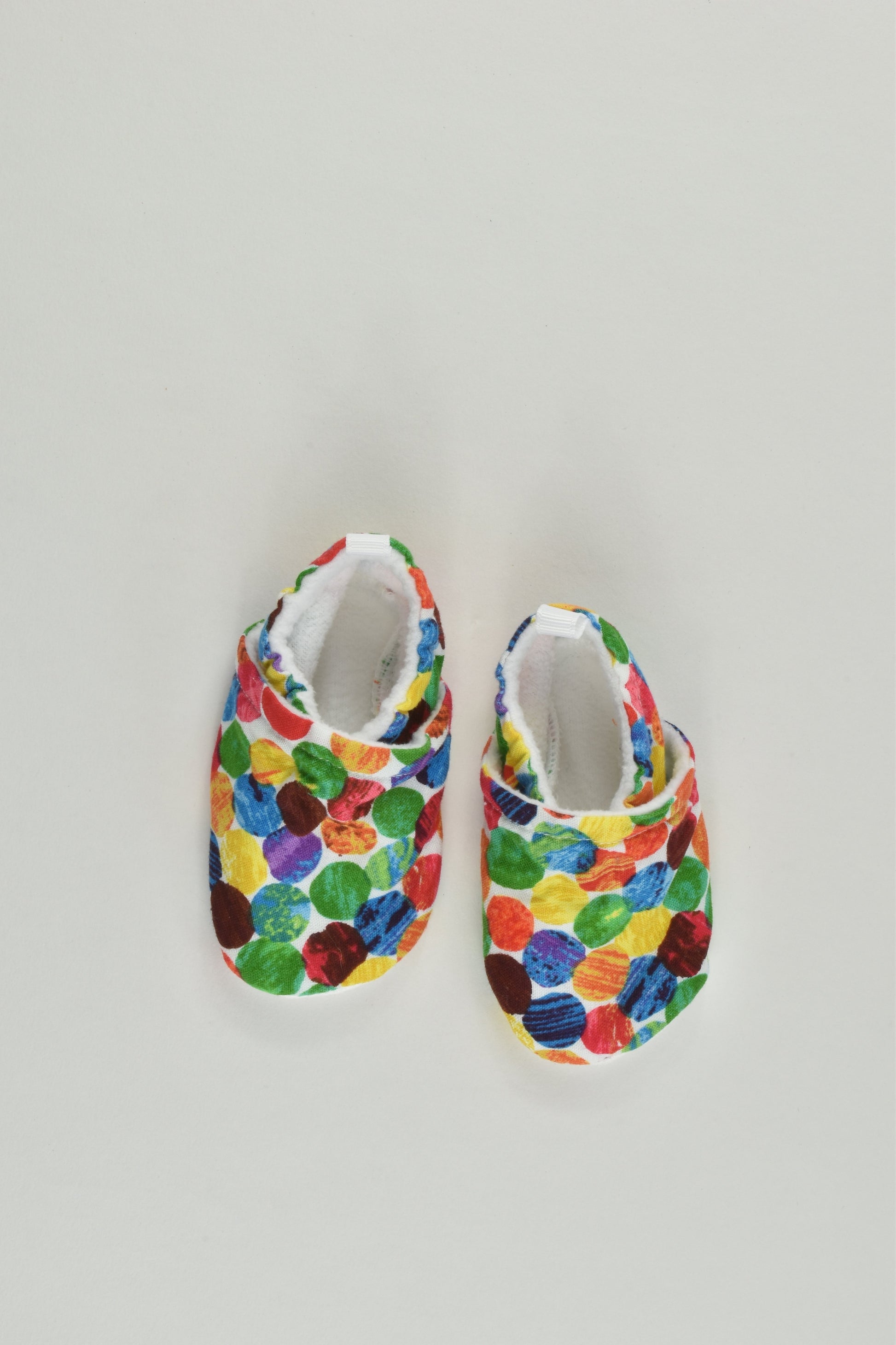 Hansmade (?) Size approx up to 6 months Slippers