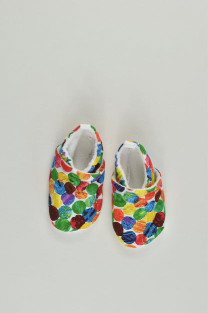 Hansmade (?) Size approx up to 6 months Slippers