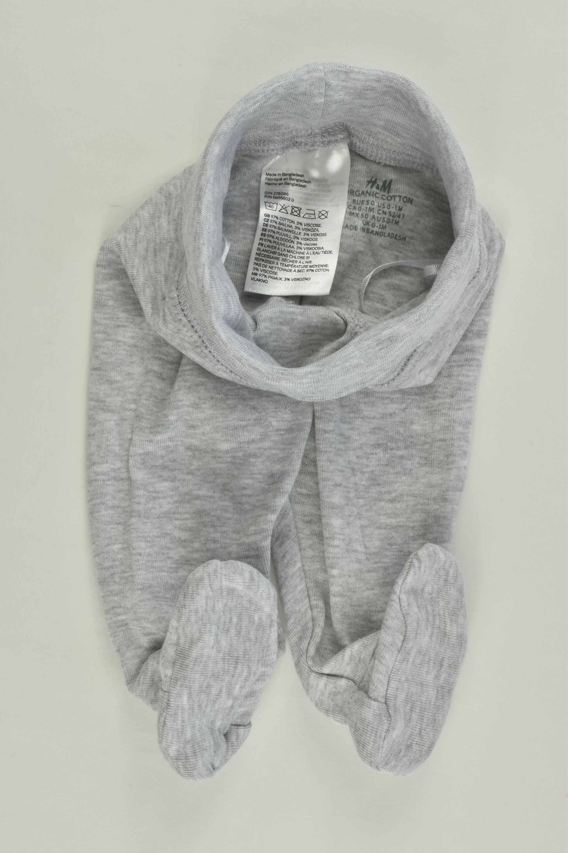 H&M Size 0000 (50 cm) White and Grey Organic Outfit