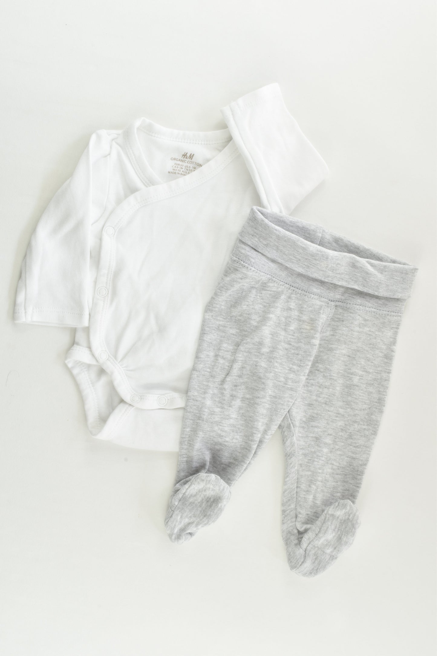 H&M Size 0000 (50 cm) White and Grey Organic Outfit