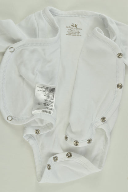H&M Size 0000 (50 cm) White and Stripes Organic Outfit