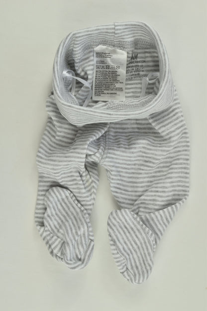 H&M Size 0000 (50 cm) White and Stripes Organic Outfit