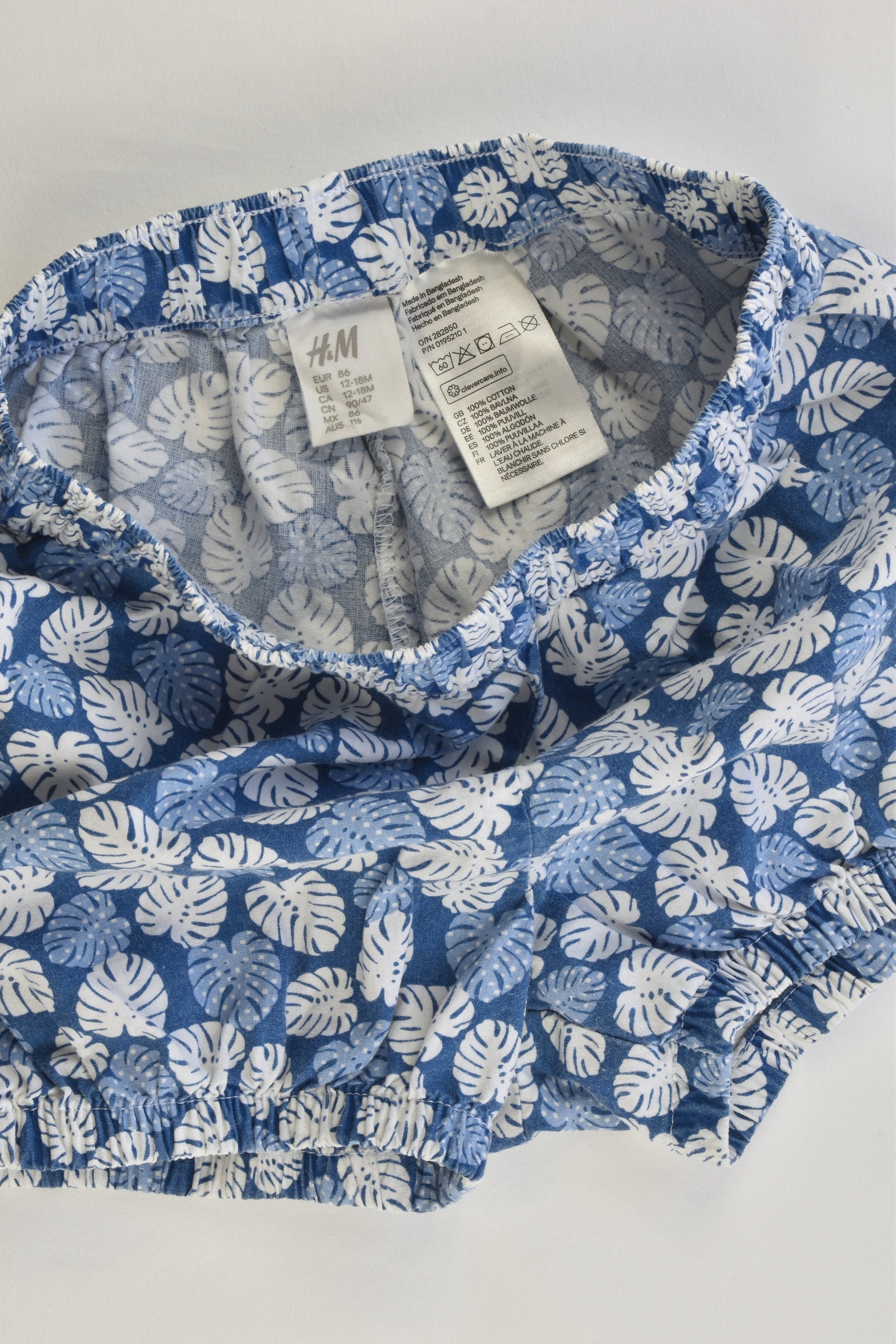 H&M Size 12-18 months Leaves Shorts