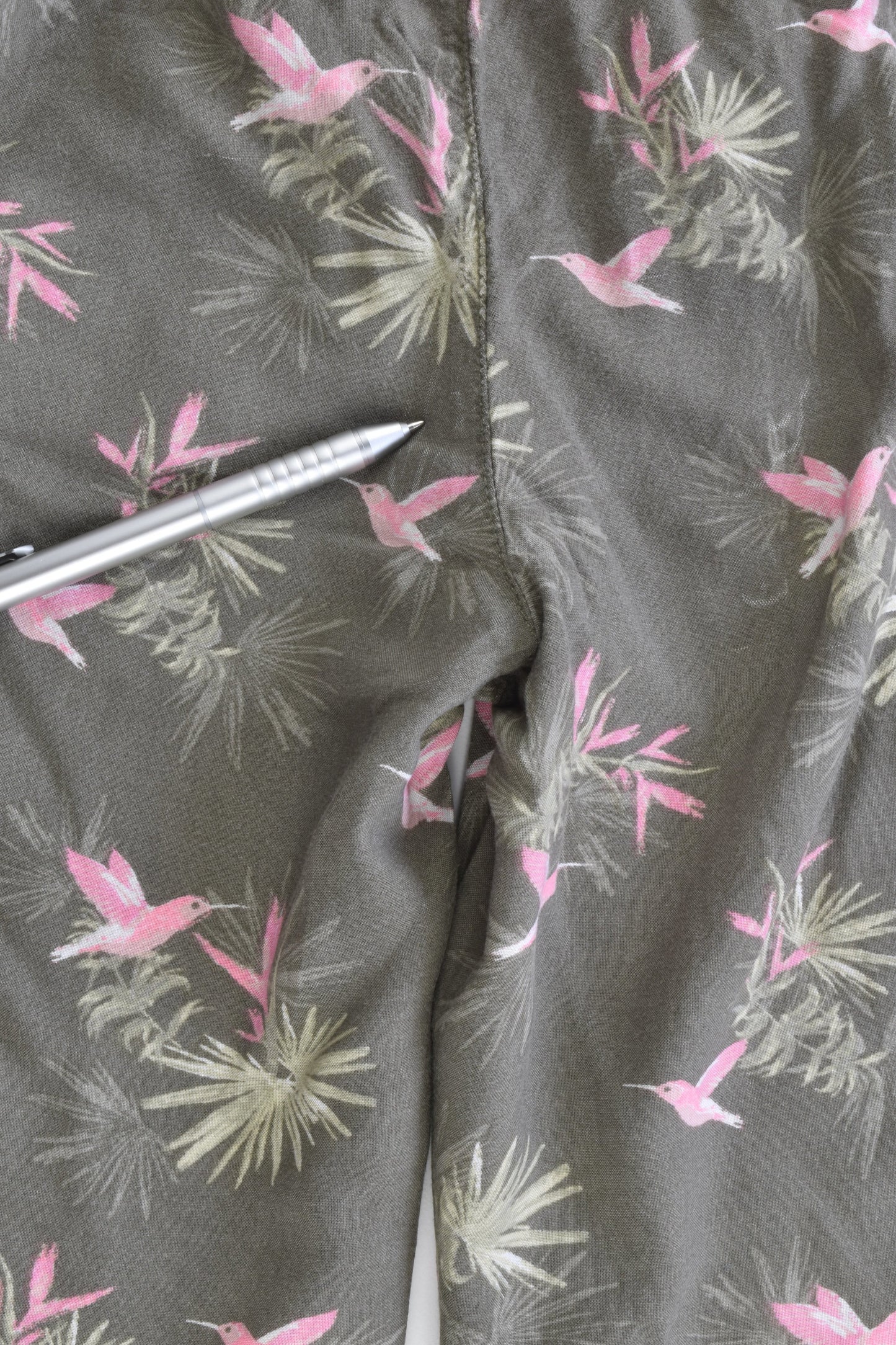 H&M Size 4-5 Lightweight Pants
