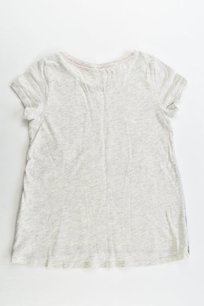 H&M Size 7-8 (122/128 cm) Girl and Giraffe T-shirt
