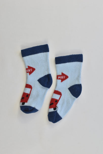 H&M Size approx 3-6 months (00) Vehicle Socks