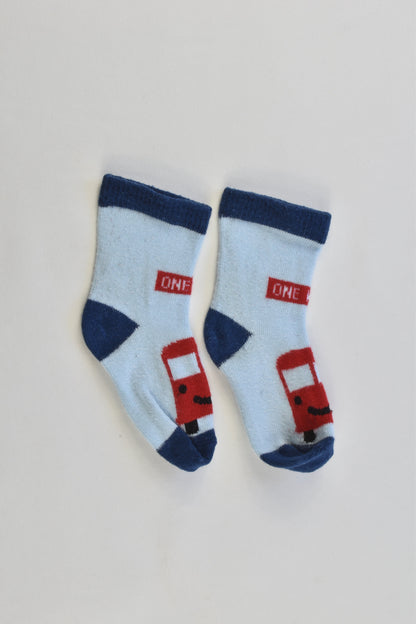 H&M Size approx 3-6 months (00) Vehicle Socks