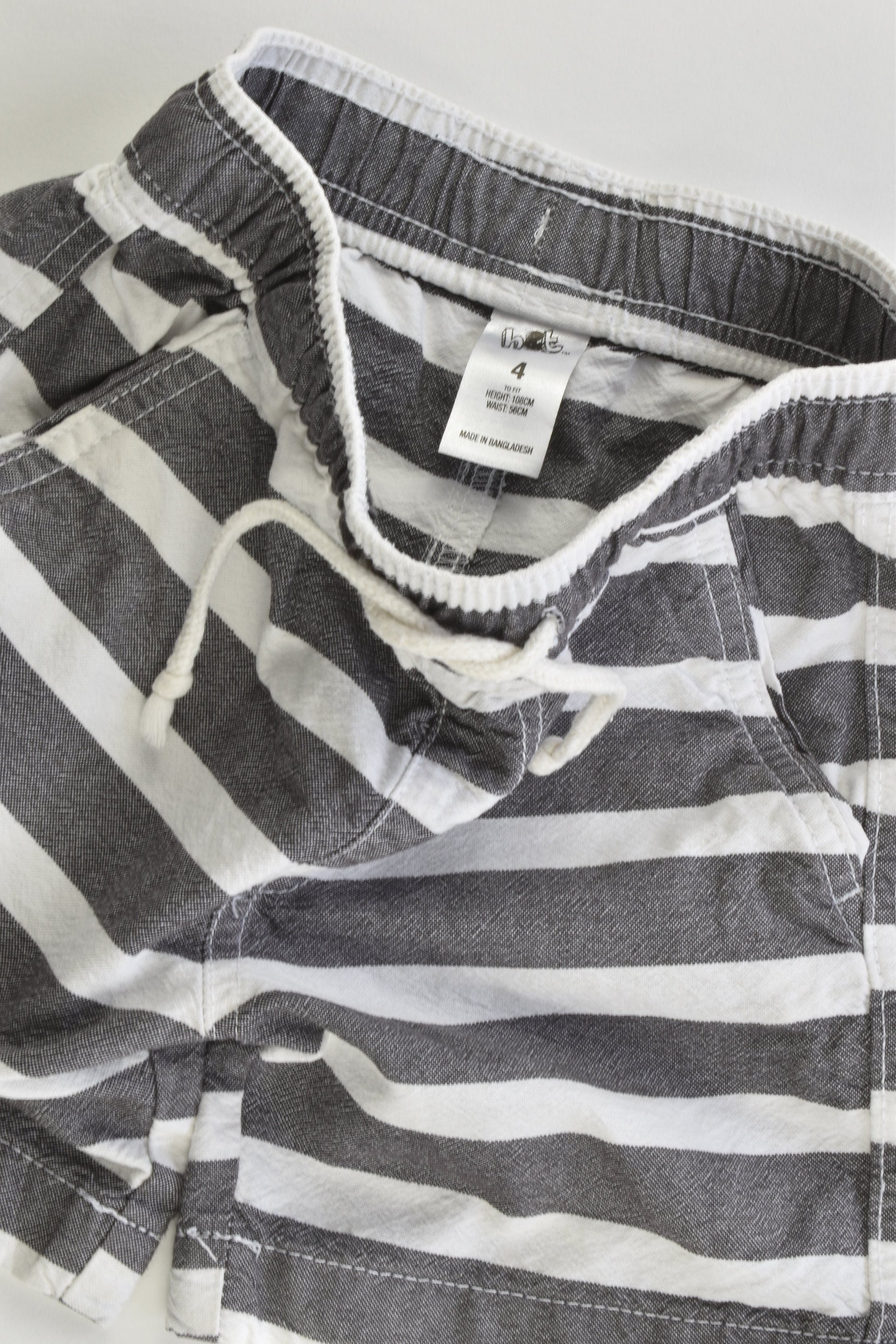 H&T Size 4 Striped Shorts
