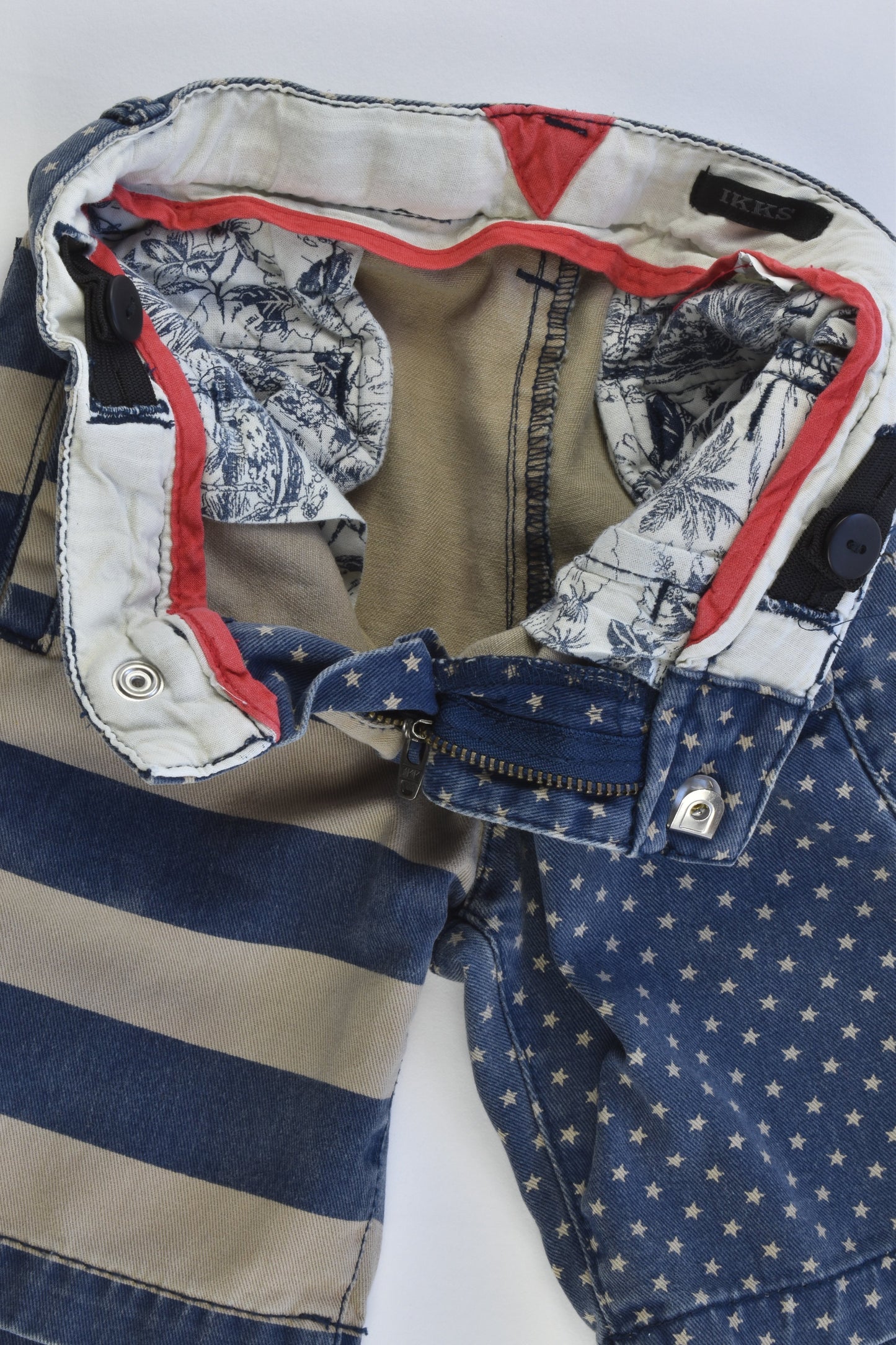 IKKS (France) Size 2 Stars and Stripes Shorts