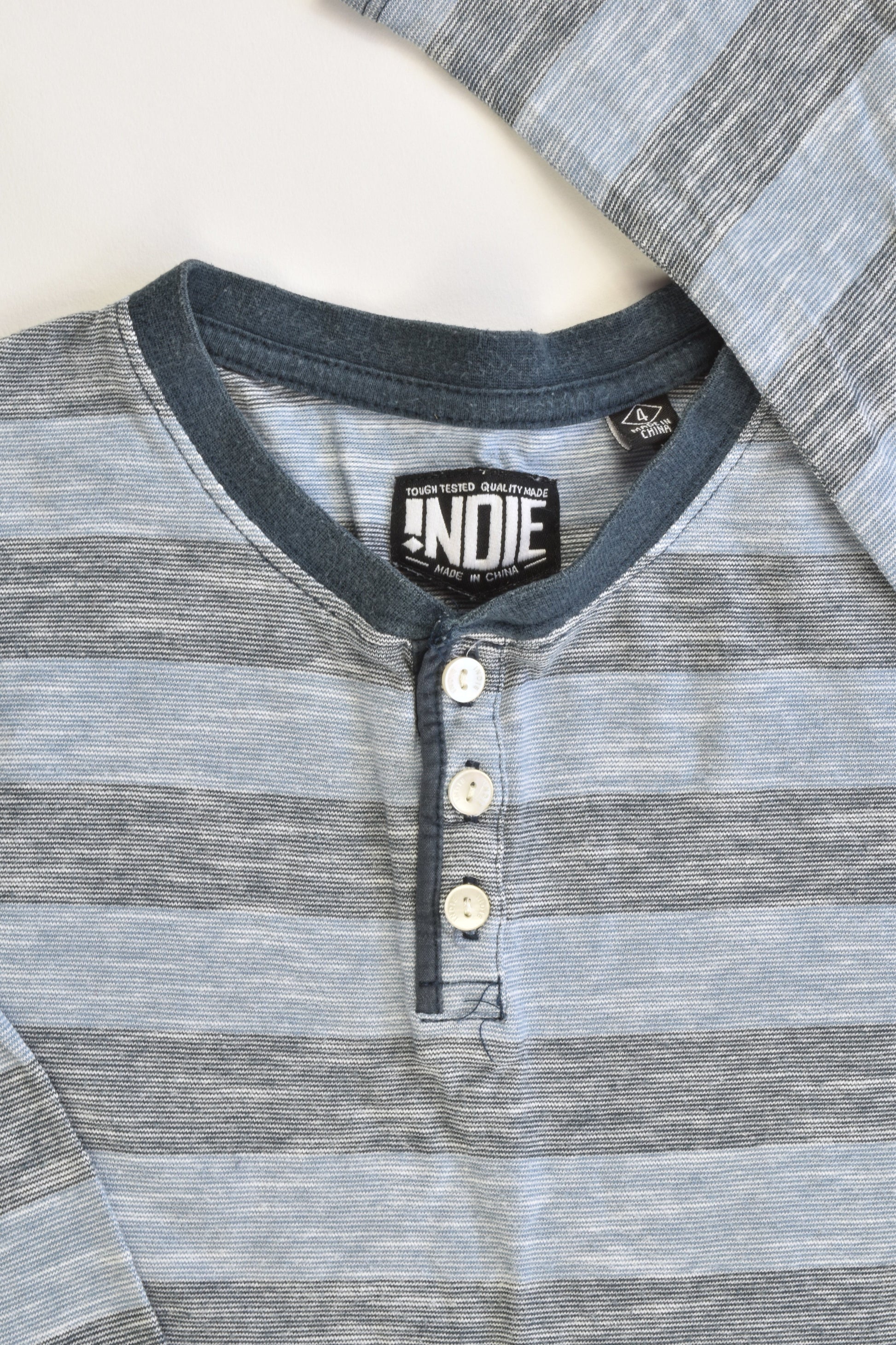 Indie by Industrie Size 4 Top