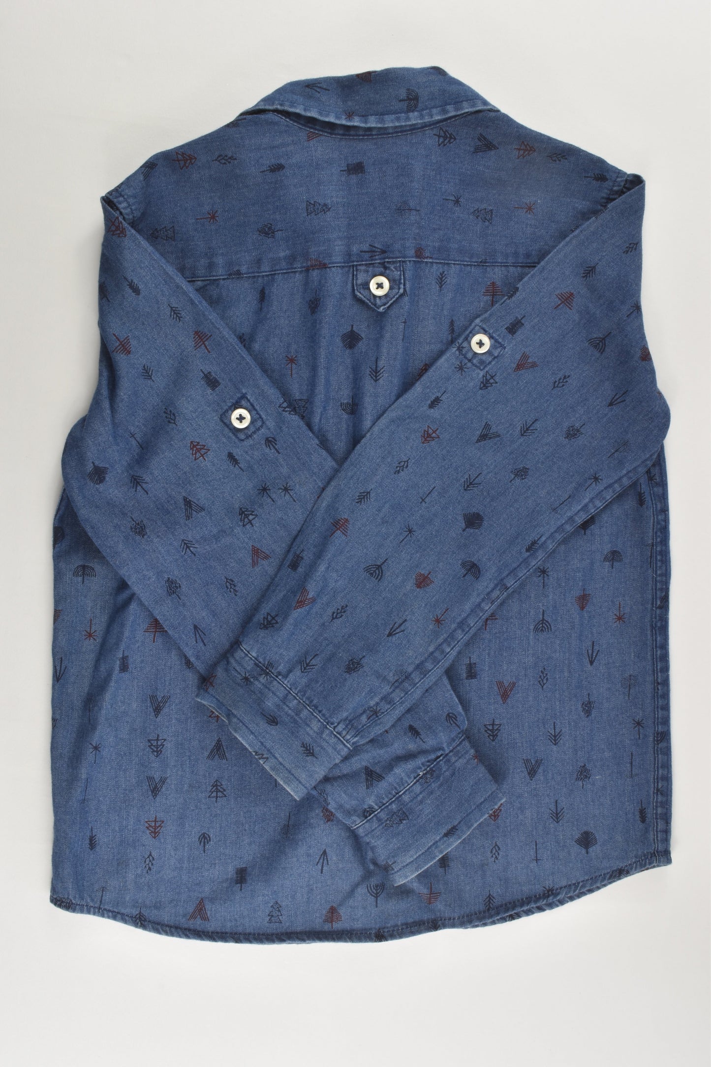Junior by David Jones Size 6-7 Lightweight Casual Collared Denim Shirt