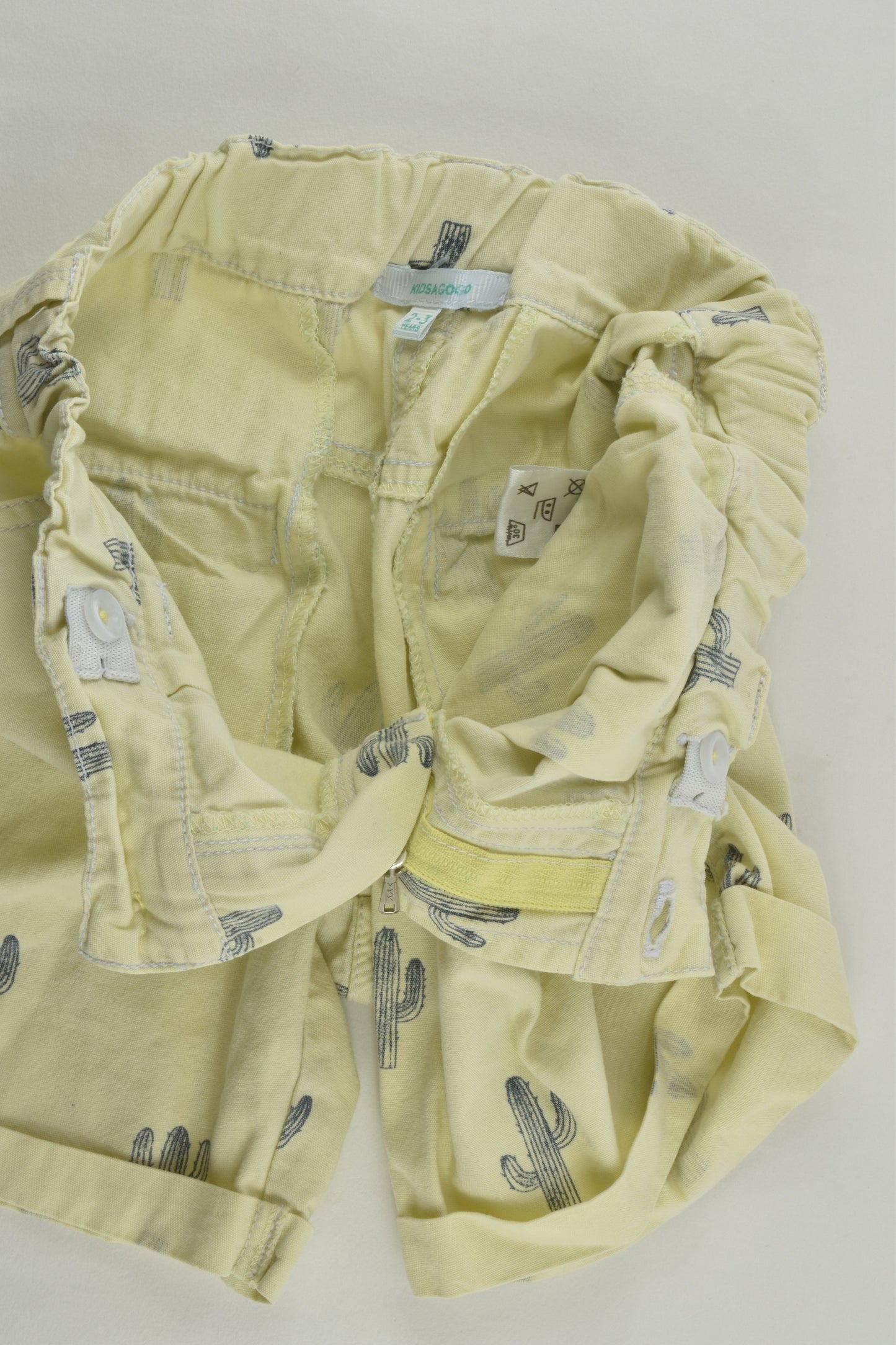 Kidsagogo Size 2-3 Cactus Shorts