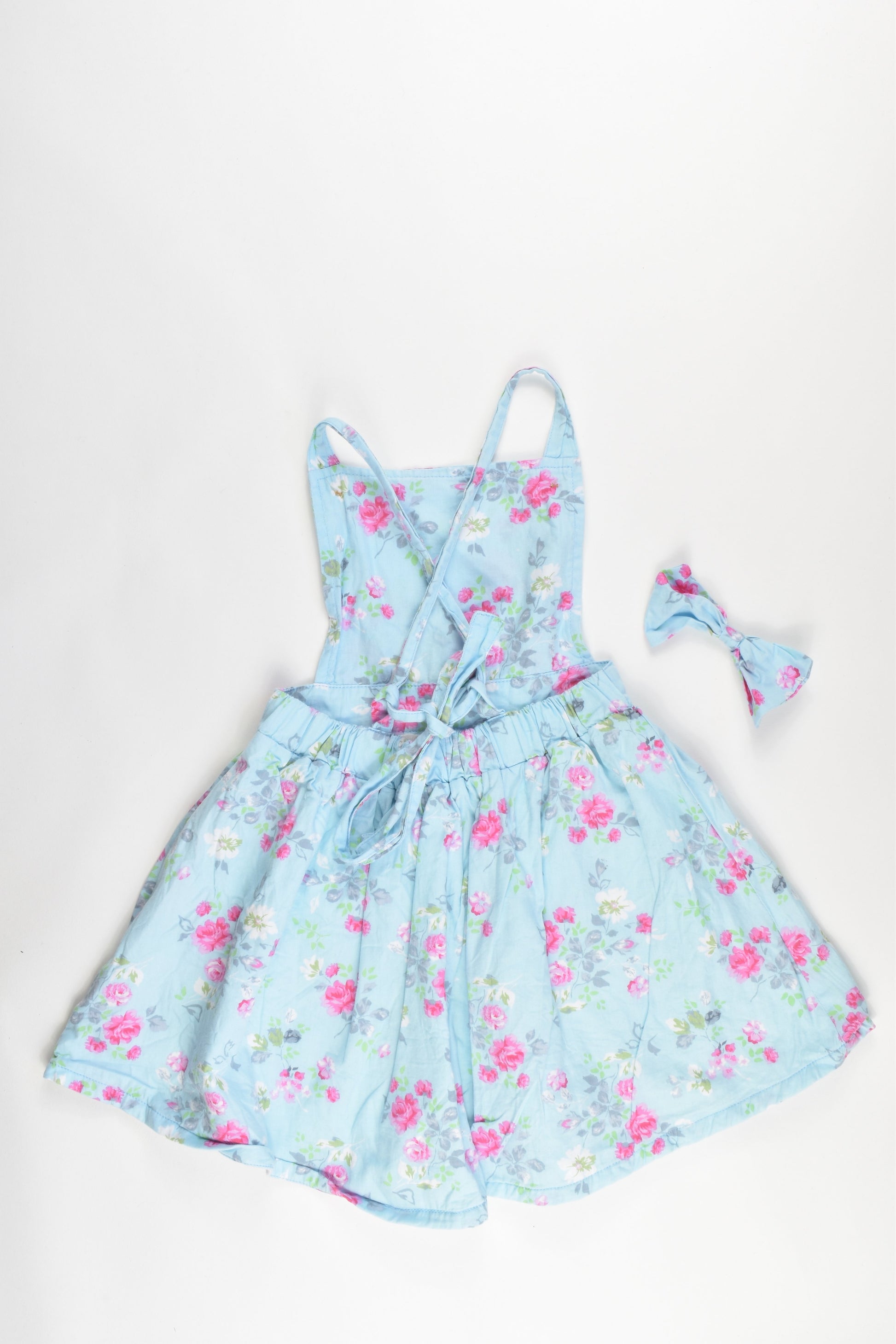 La Sienna Couture Size 4 Dress with matching bow