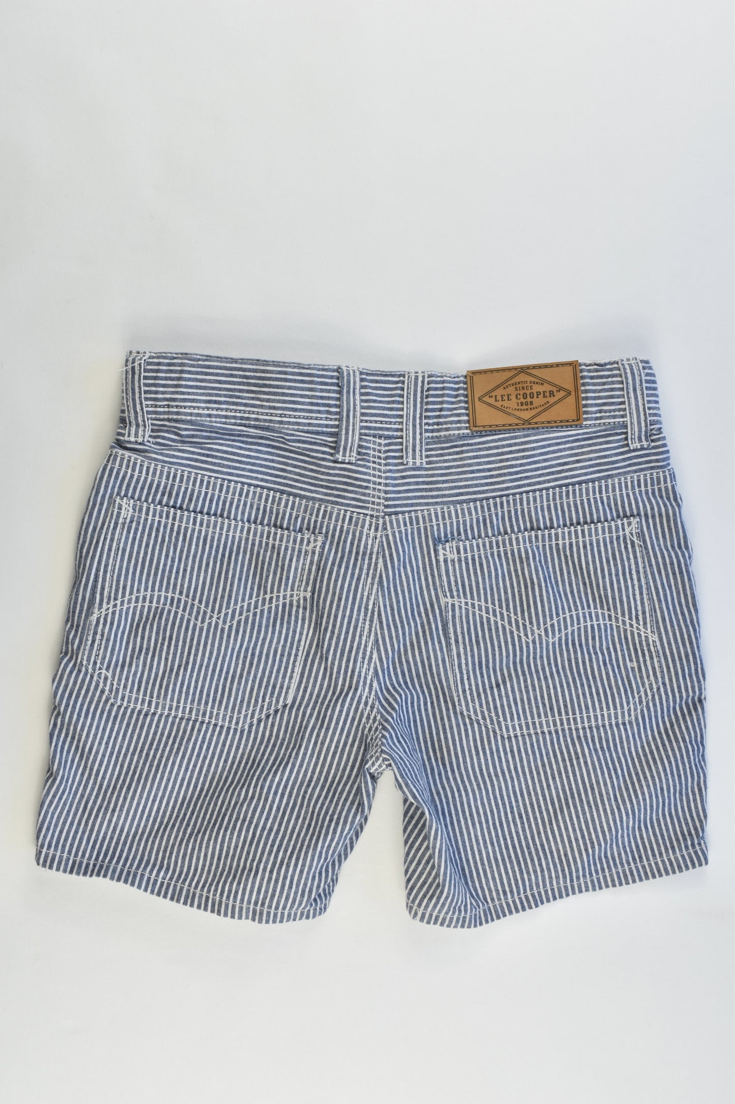 Lee Cooper Size 5 Shorts