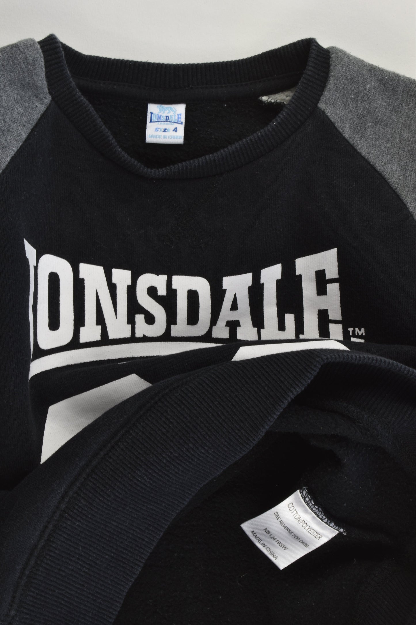 Lonsdale London Size 4 Tracksuit