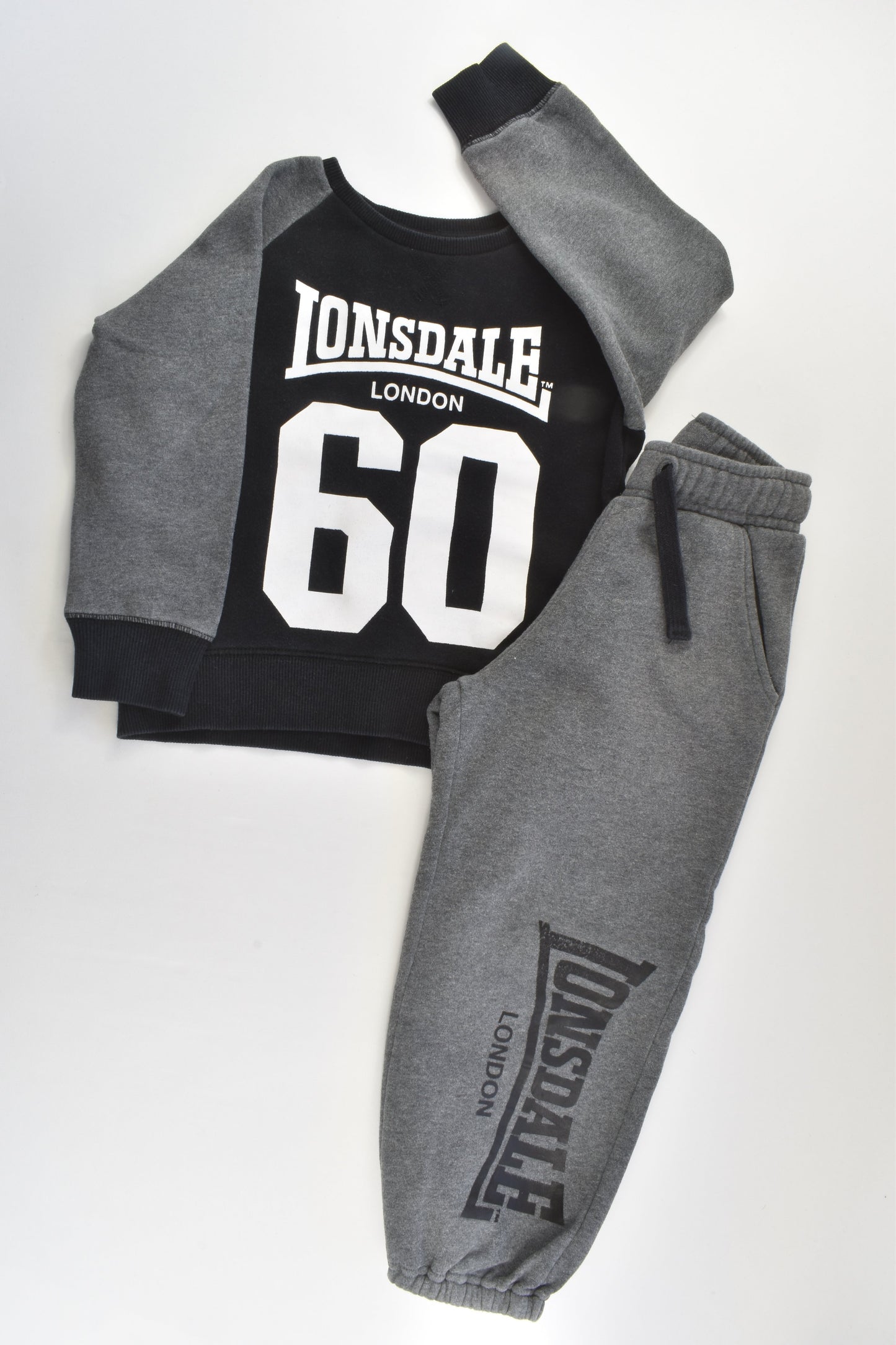 Lonsdale London Size 4 Tracksuit