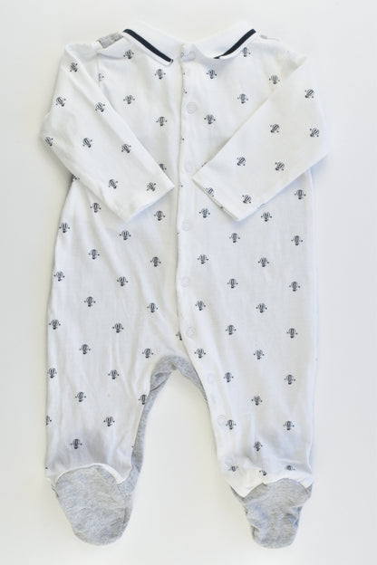 Mignolo (Italy) Size 000 (3 months, 62 cm) "Pronto Ad Esplorare Il Mondo" Footed Romper with Bow