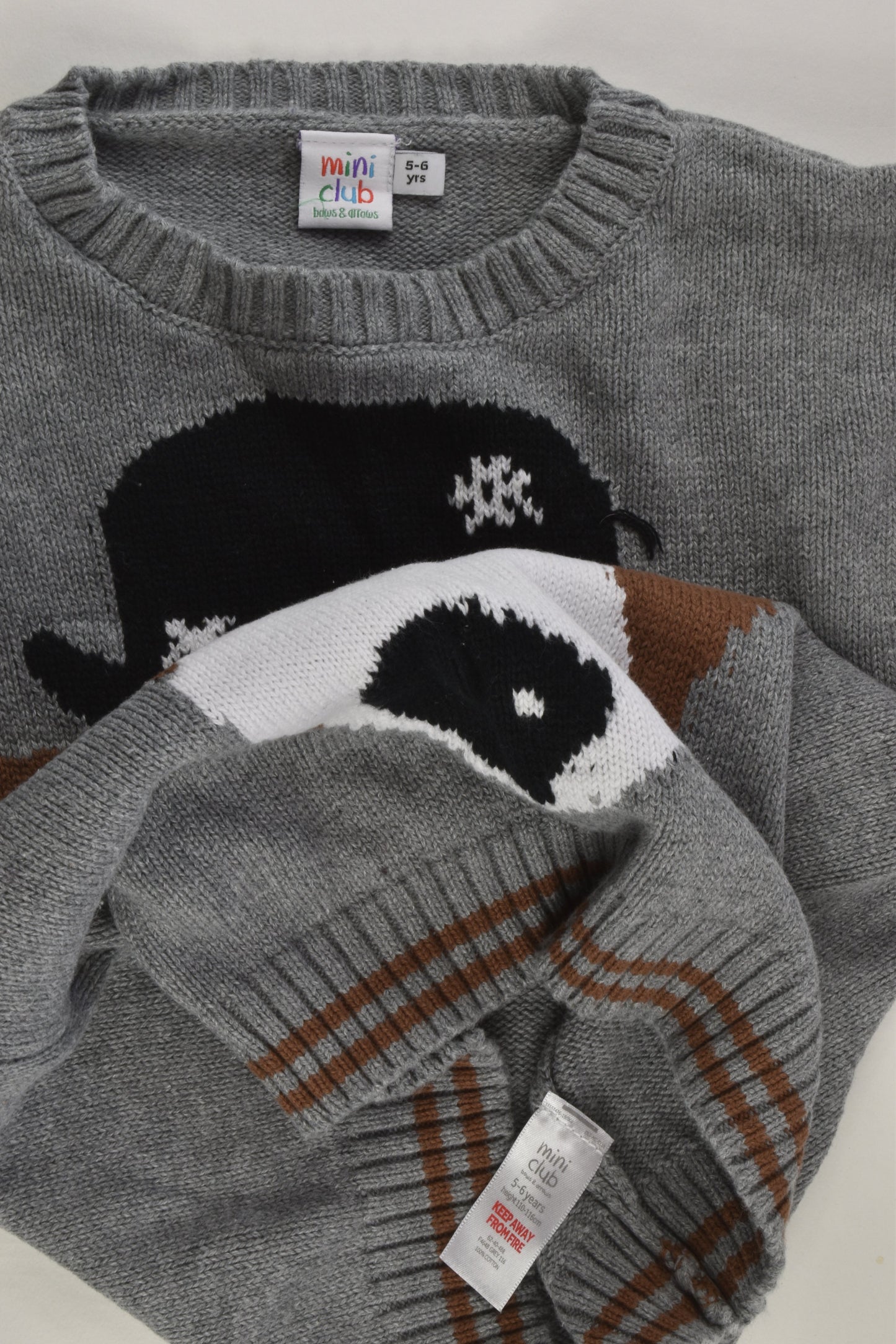 Mini Club Size 5-6 Knitted Dog Jumper