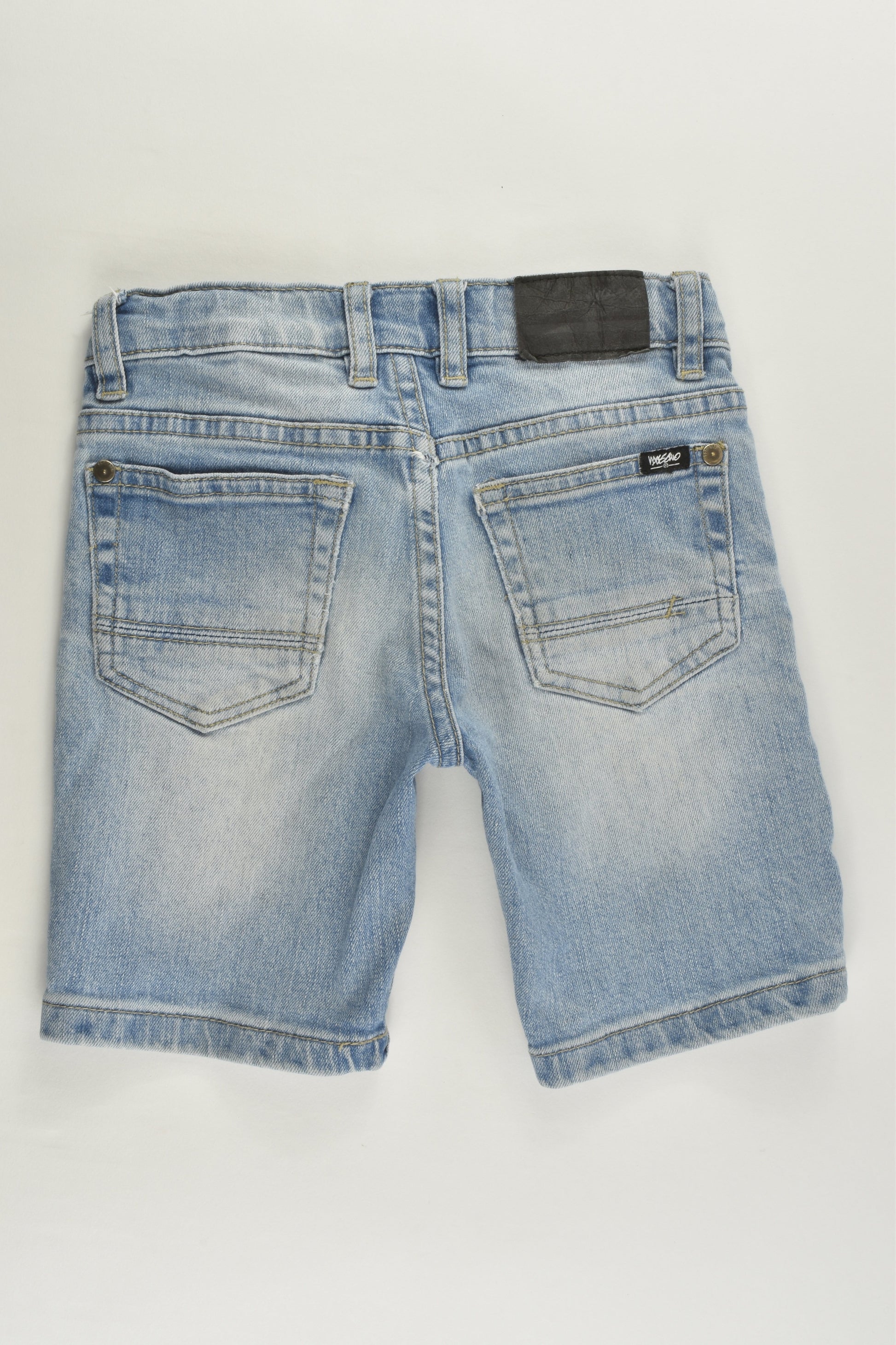 Mossimo Size 5 Stertchy Denim Shorts