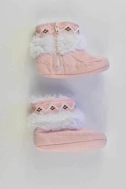 NEW Brand Unknown Size approx 6-9 months Warm Soft Baby Boots