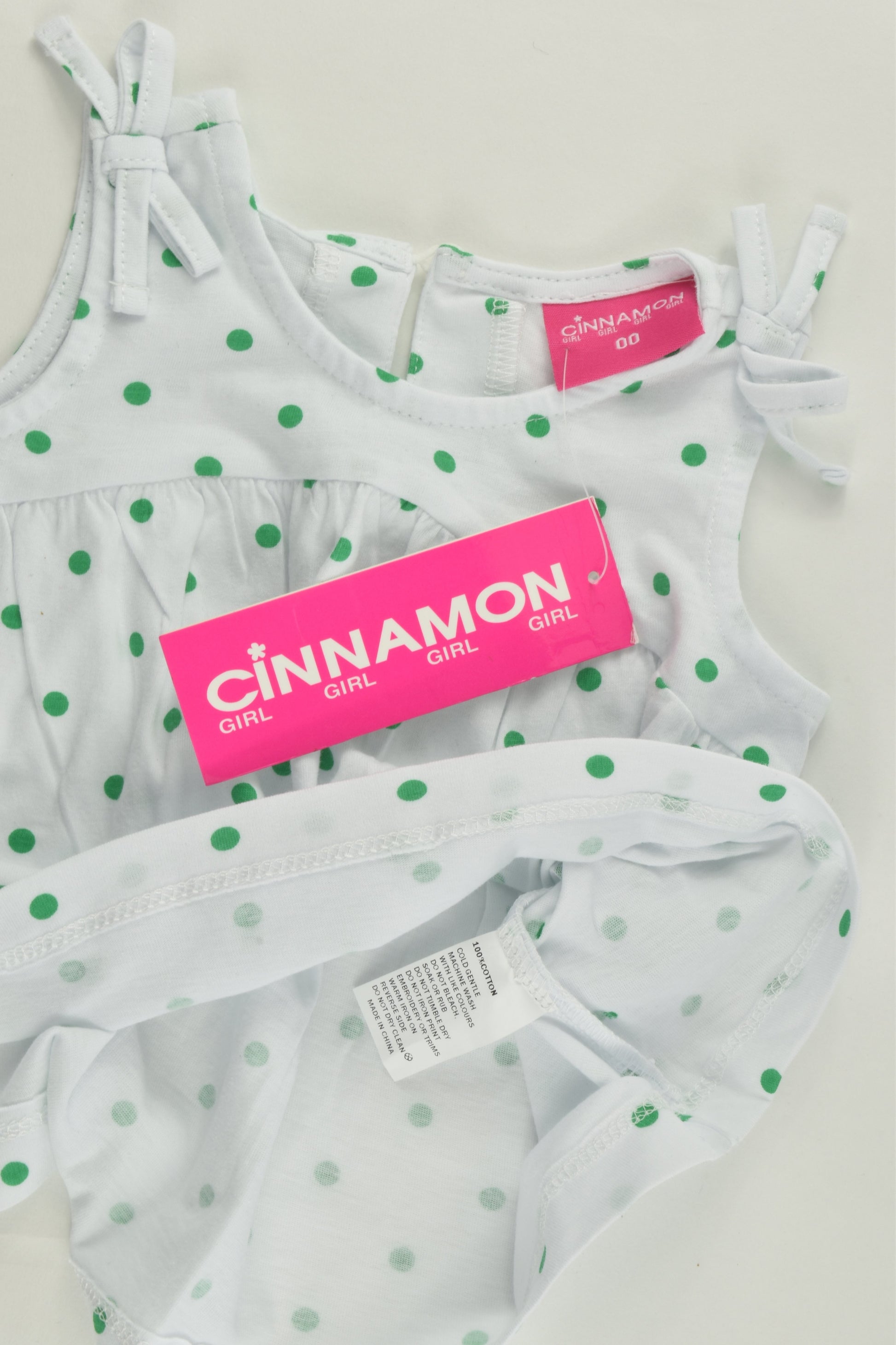 NEW Cinnamon Girl Size 00 Greed Spots Top and Shots