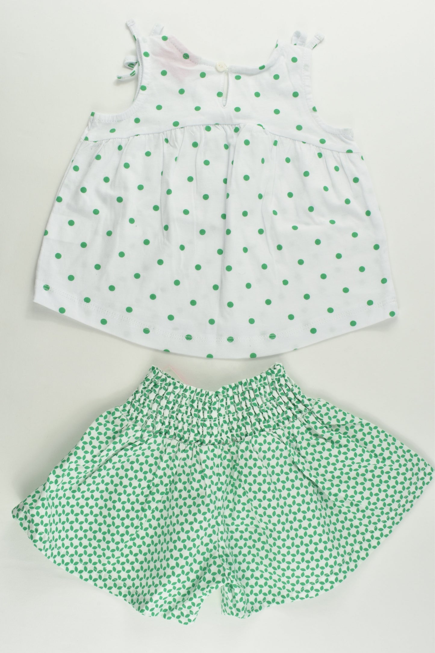 NEW Cinnamon Girl Size 00 Greed Spots Top and Shots