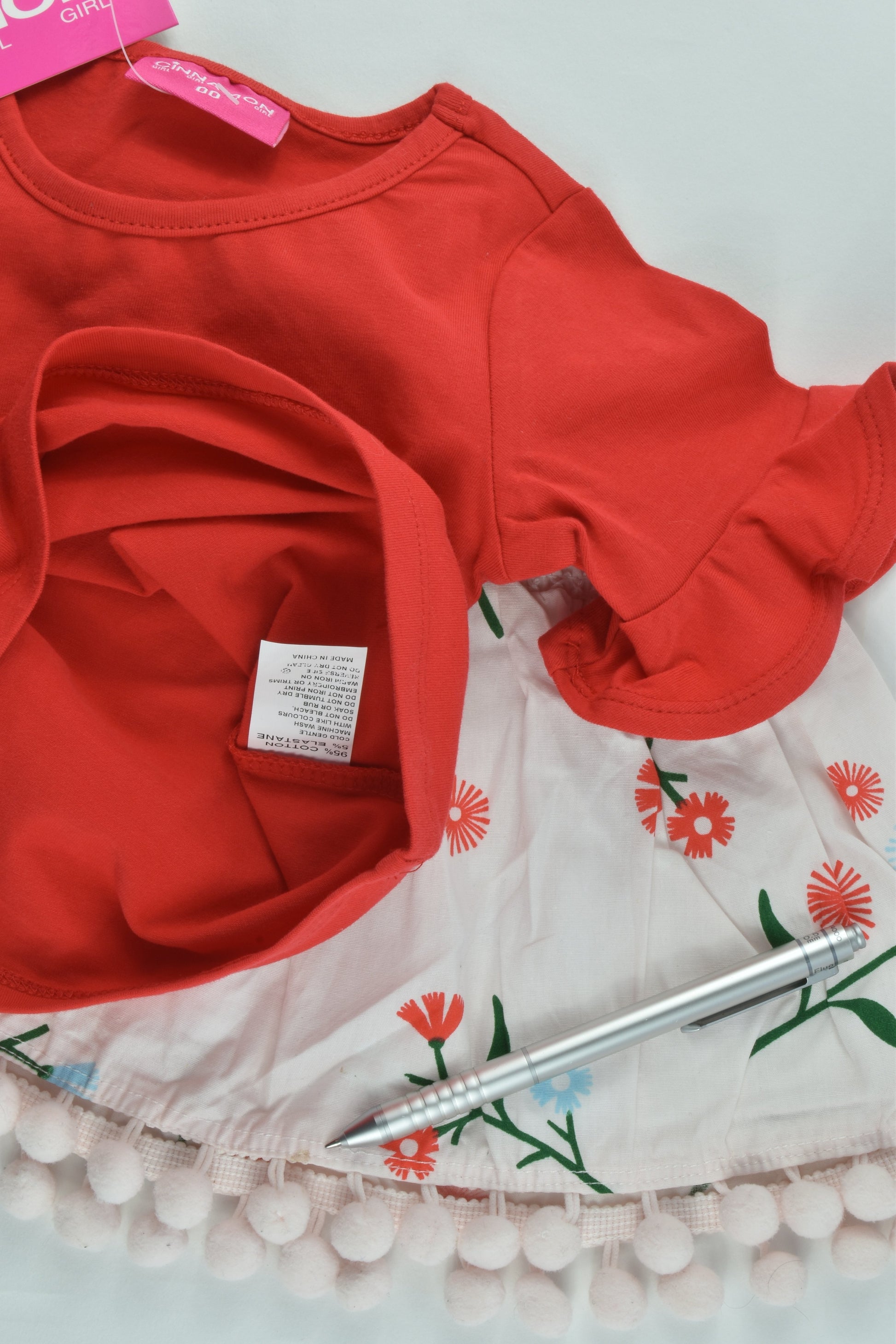NEW Cinnamon Girl Size 00 Red T-shirt and Floral Lined Skirt