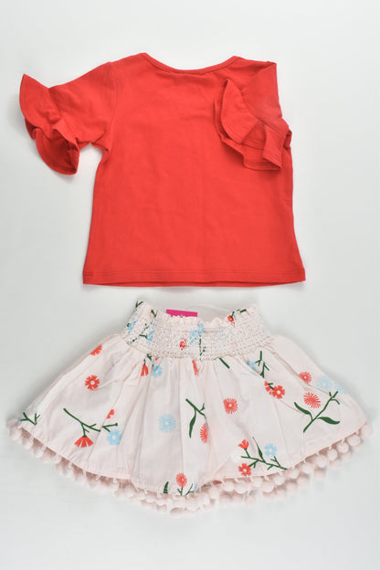 NEW Cinnamon Girl Size 00 Red T-shirt and Floral Lined Skirt