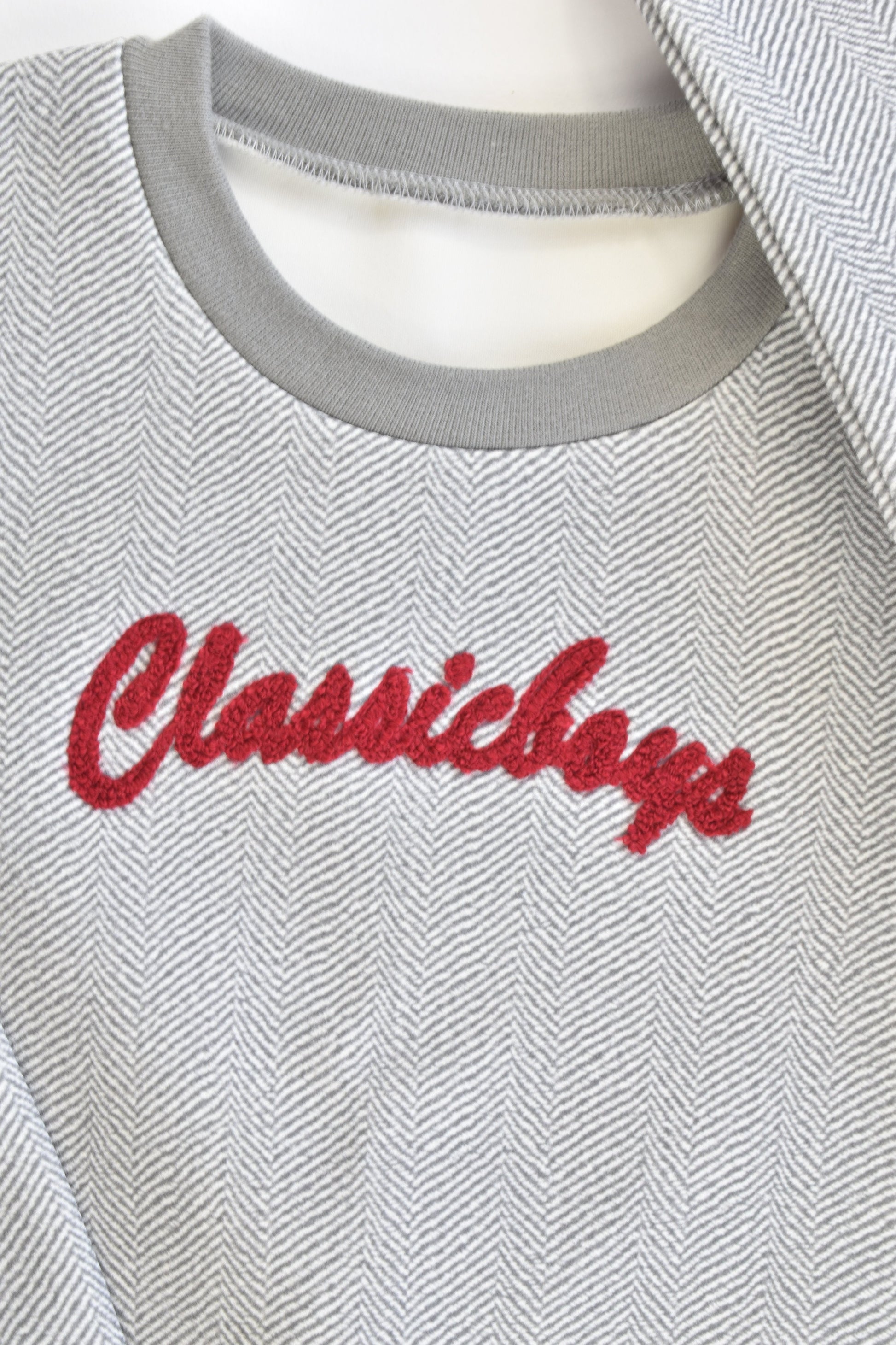 NEW Classic Boys Size 4 Jumper