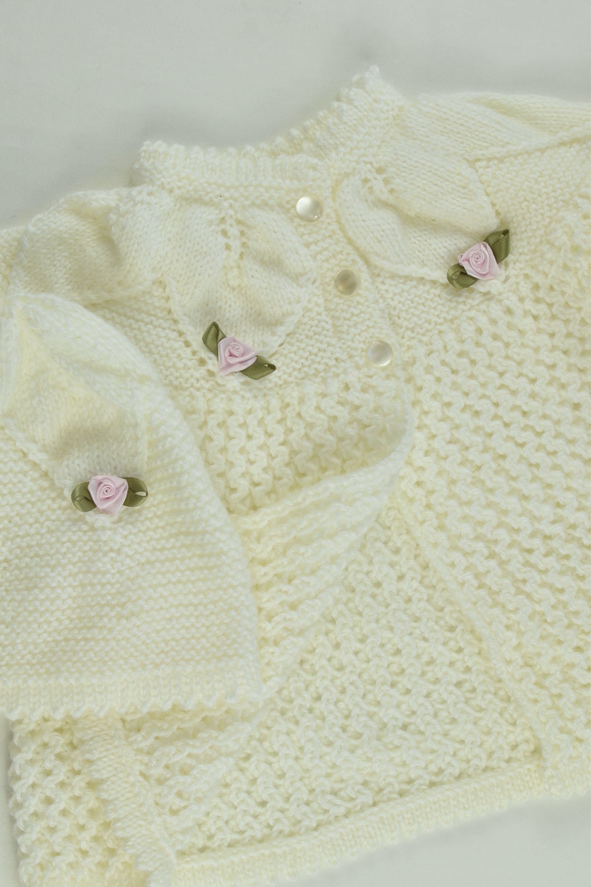 NEW Handmade Size approx 00-0 Rose Detail Knitted Cardigan and Beanie
