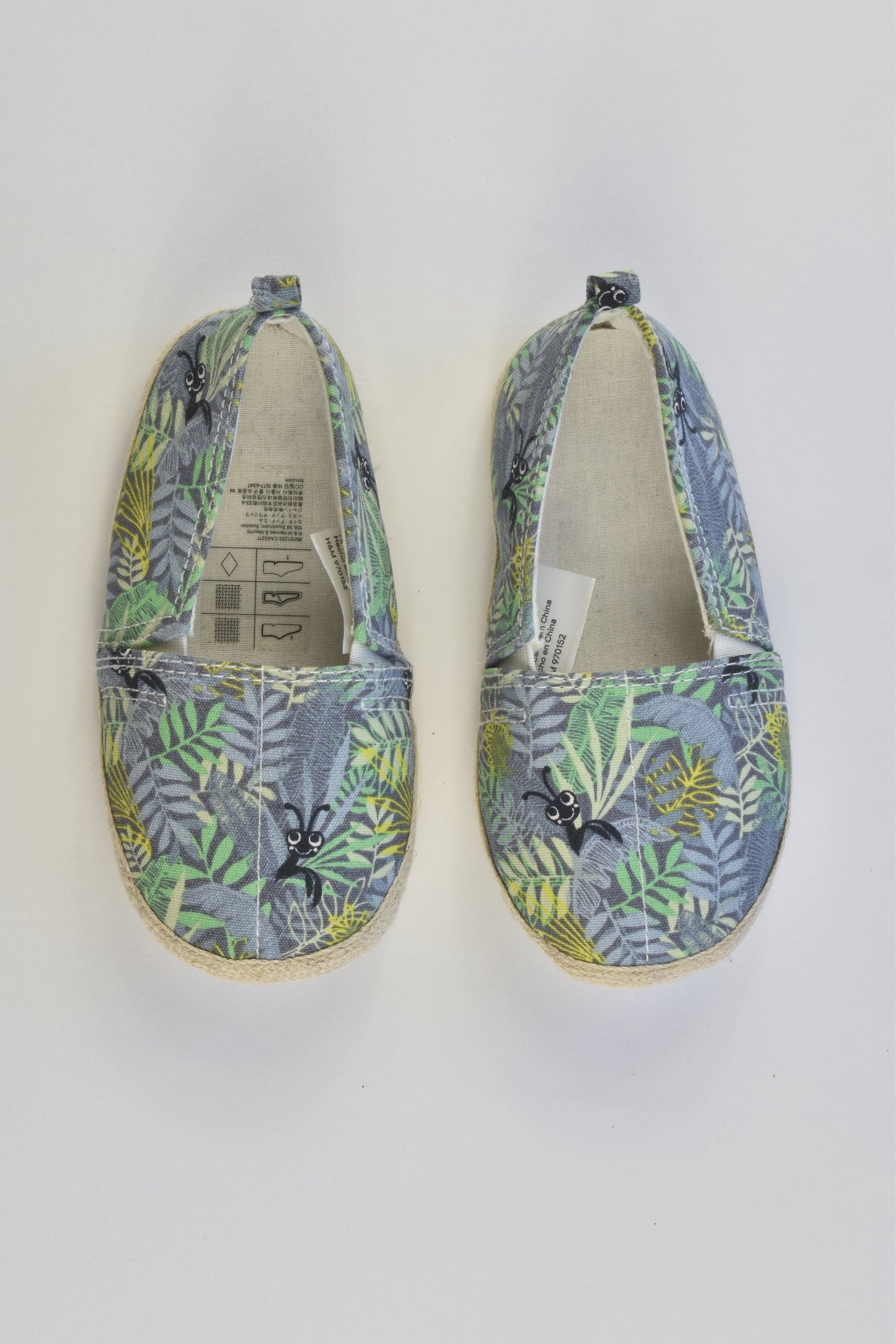 NEW H&M Size EUR 24 Bugs Shoes