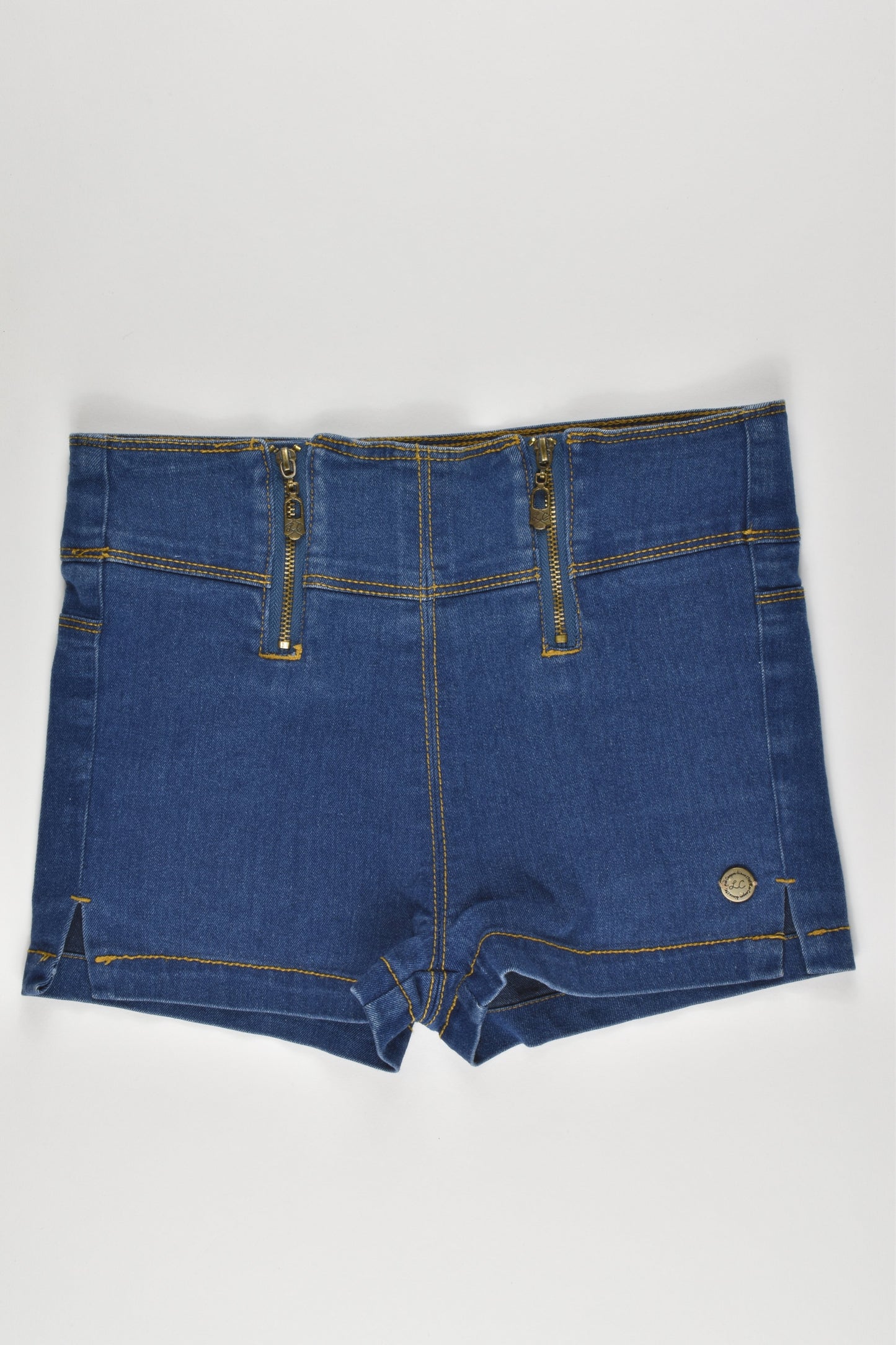 NEW Lee Cooper Size 8 Stretchy Denim Shorts