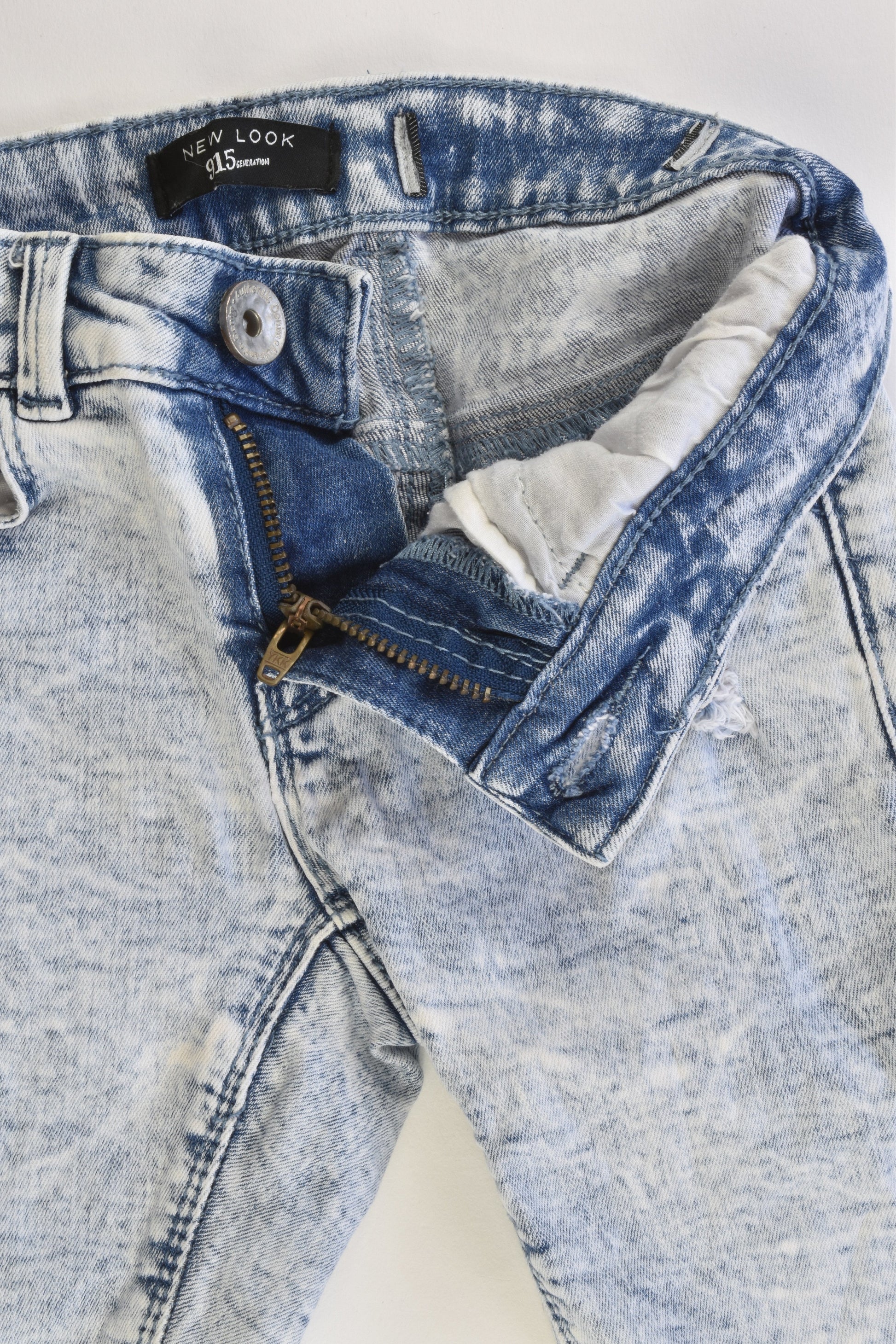 New Look 915 Generation Size approx 4-5 Soft and Stretchy Denim Shorts