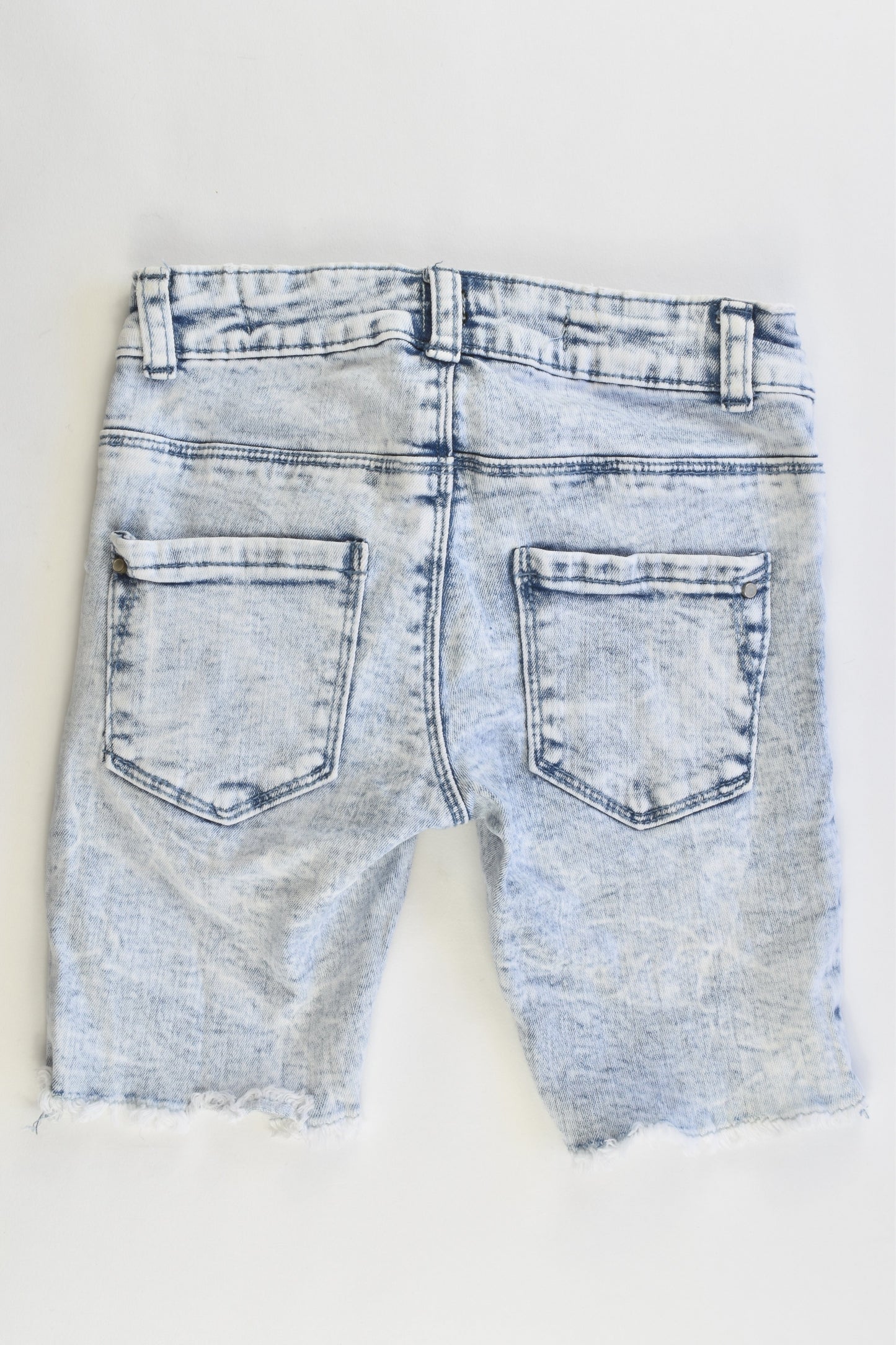 New Look 915 Generation Size approx 4-5 Soft and Stretchy Denim Shorts