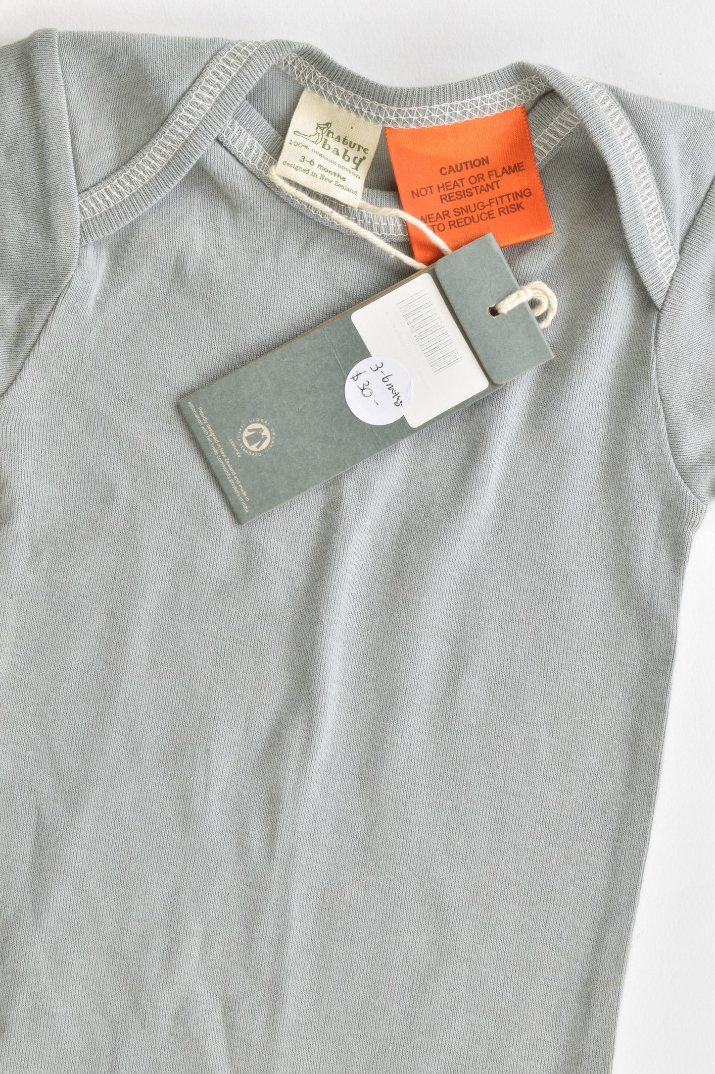 NEW Nature Baby (New Zeland) Size 3-6 months Organic Bodysuit