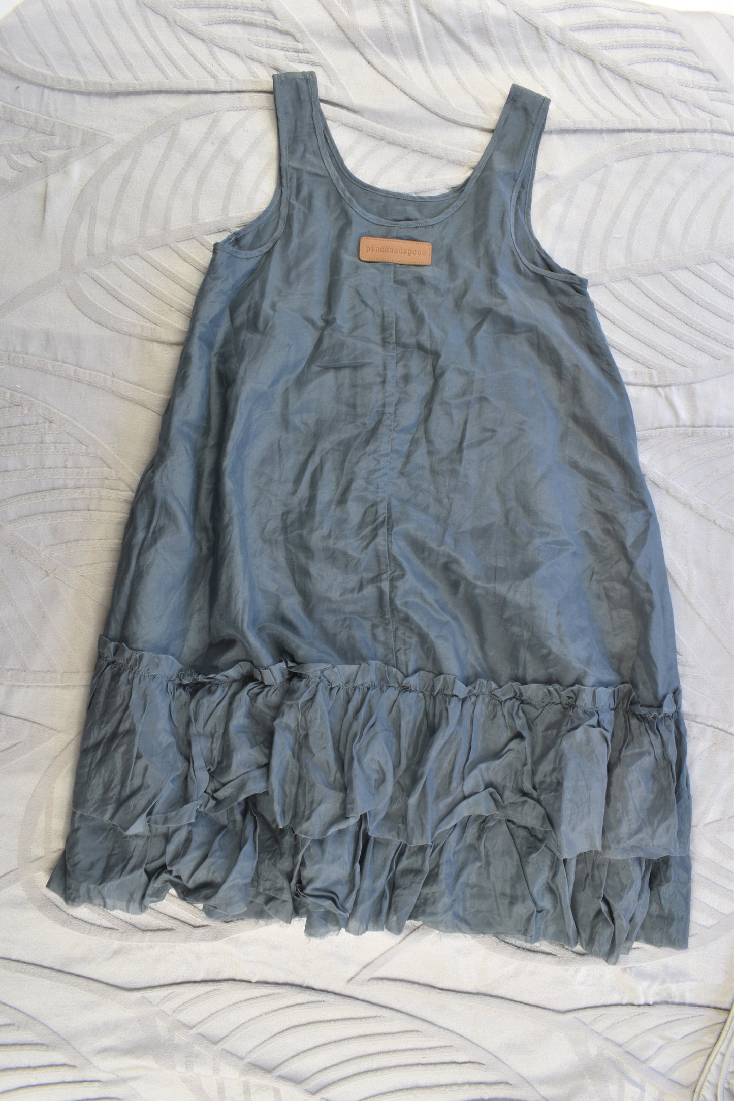 NEW Pinch and Spoon Size 6 Silk/Cotton Ra-Ra Back Dress Charcoal
