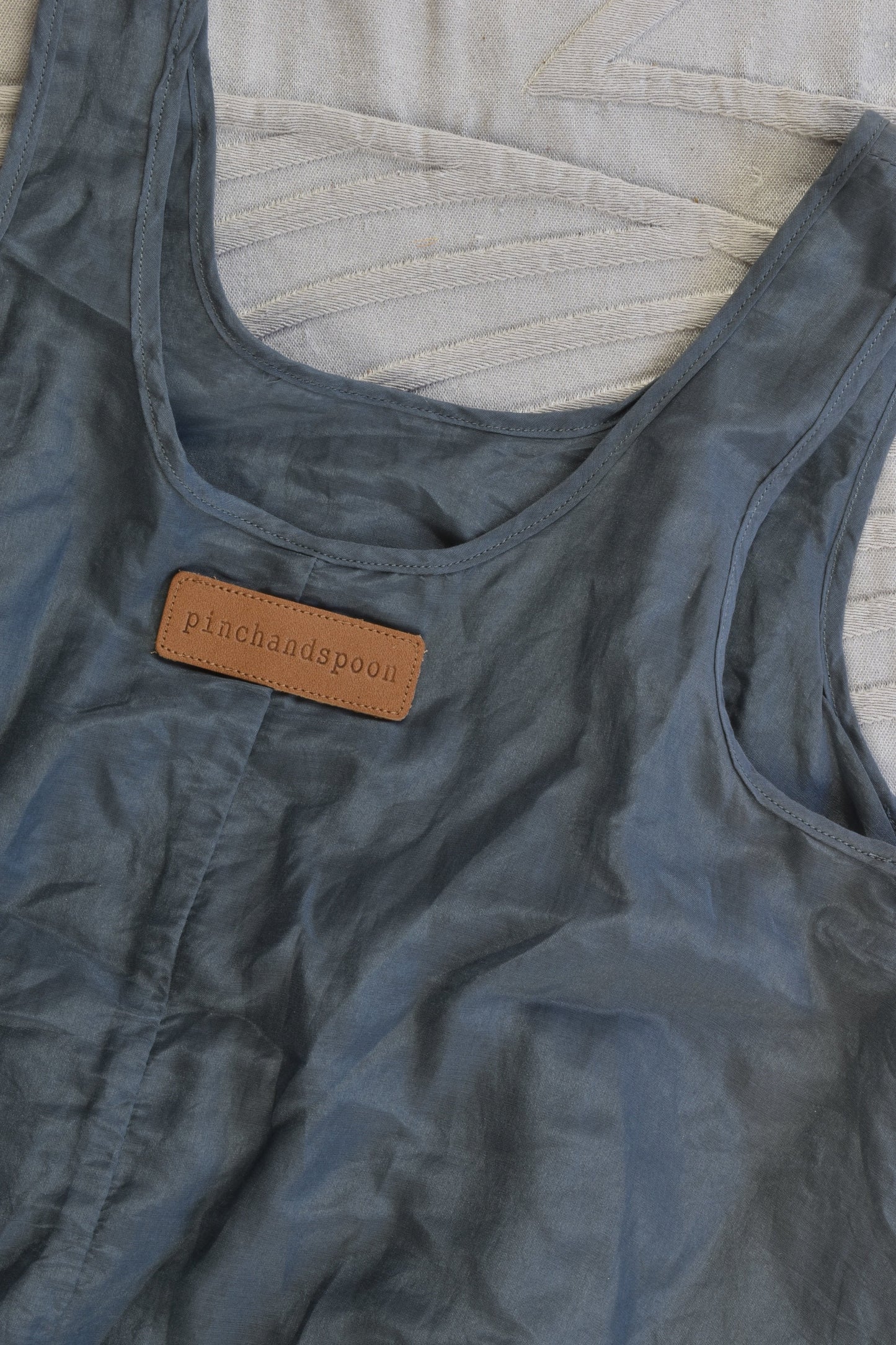 NEW Pinch and Spoon Size 6 Silk/Cotton Ra-Ra Back Dress Charcoal