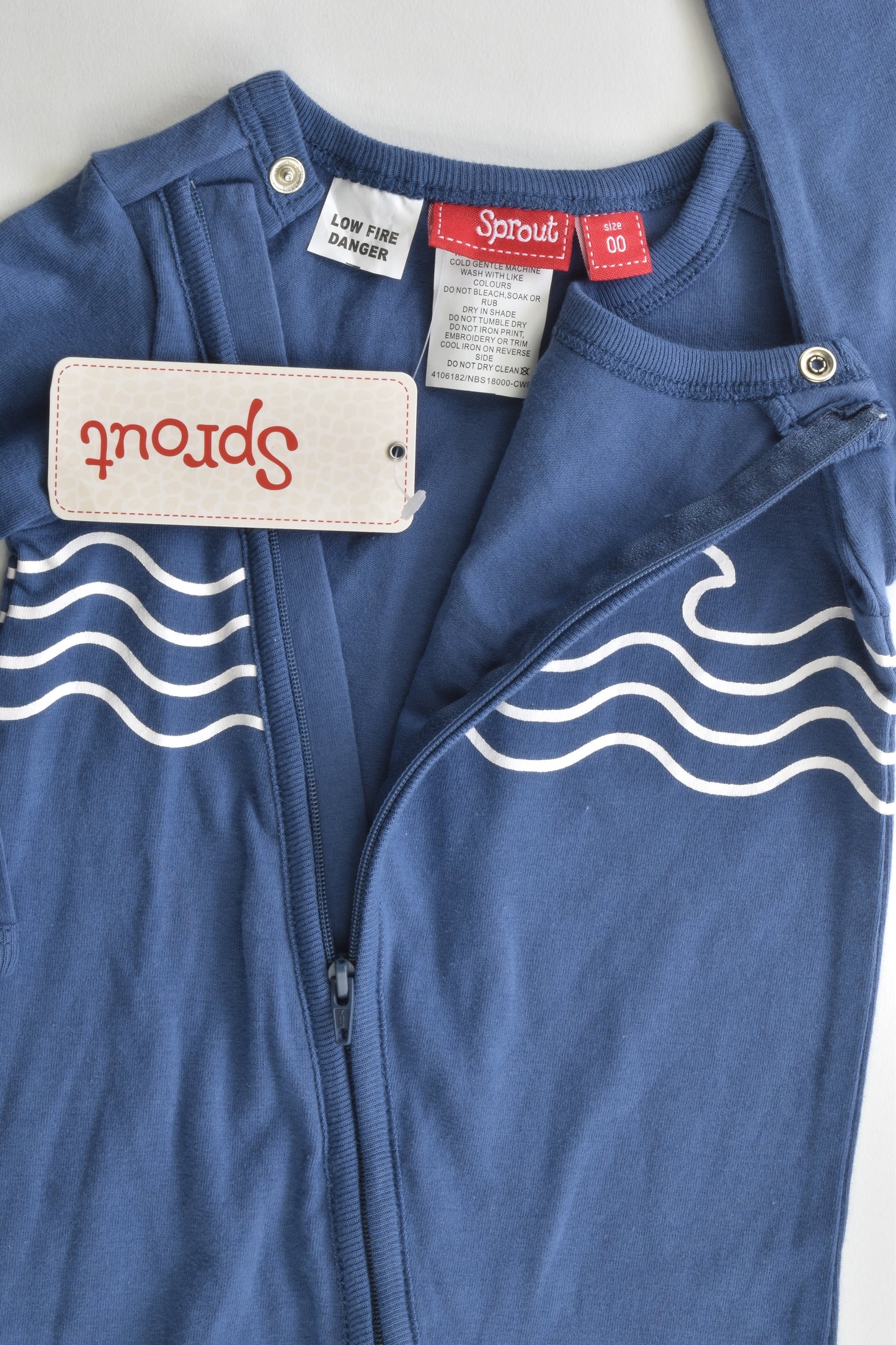 NEW Sprout Size 00 (3-6 months) Waves Footed Romper