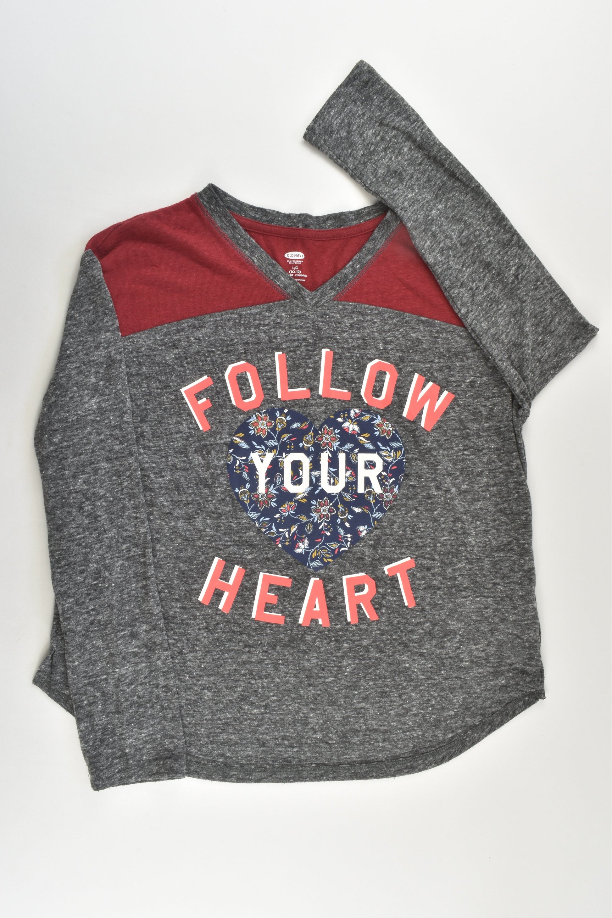 Old Navy Size 10-12 'Follow Your Heart' Jumper