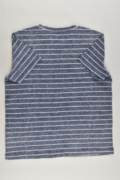 Old Navy Size 6-7 Striped T-shirt