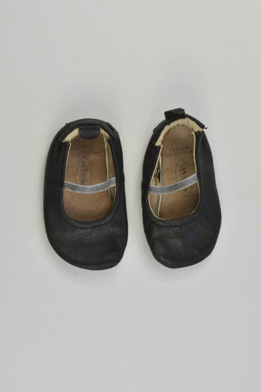 Old Soles Size 6-9 months Leather Slippers