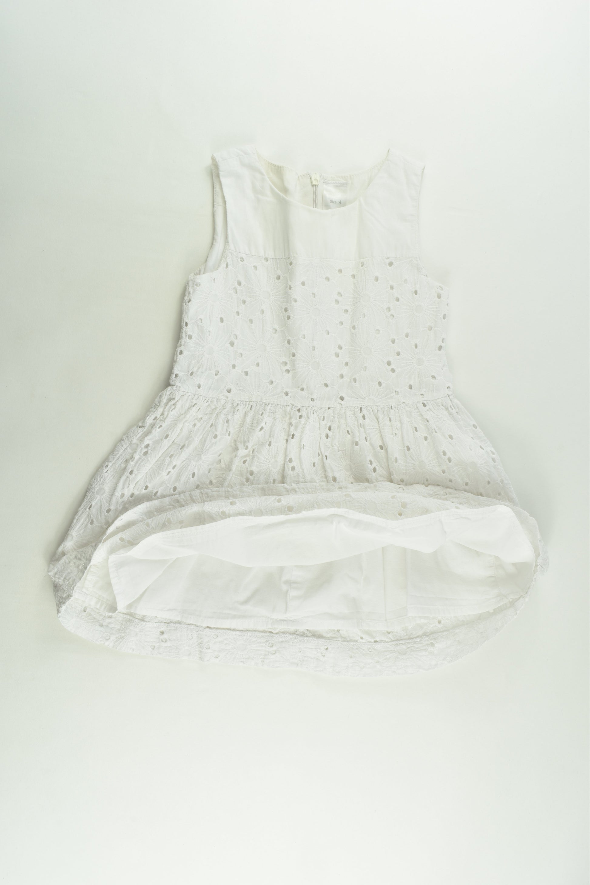 Ollie's Place Size 4 Lined Lace Dress