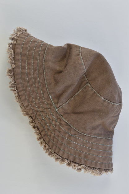 OshKosh Size 00 Sun Hat