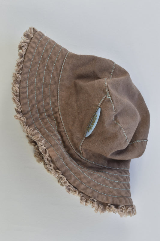 OshKosh Size 00 Sun Hat